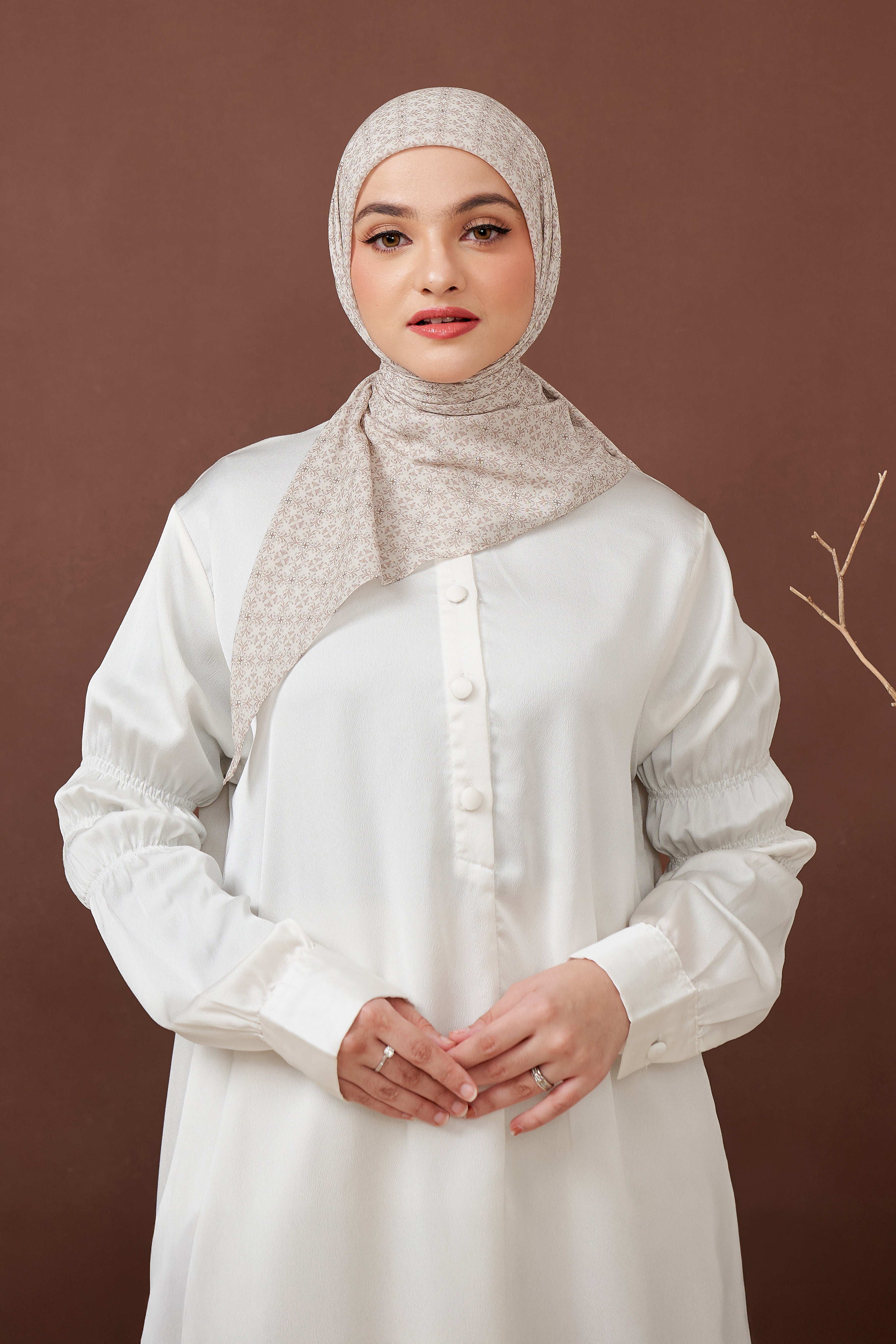 Ultrafine Aliya Scarf Kerudung Segi Empat