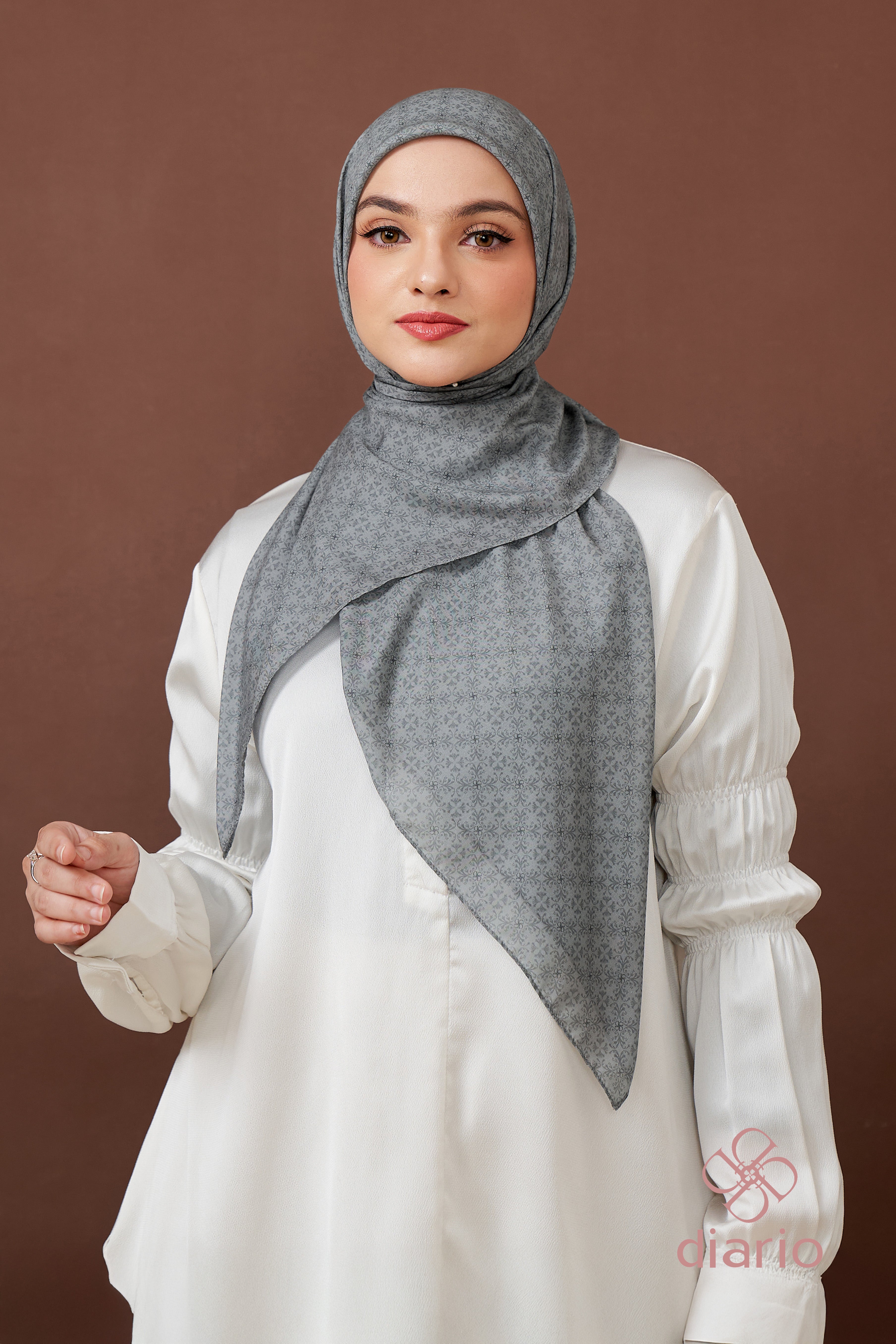 Diario - Ultrafine Aliya Scarf Kerudung Segi Empat