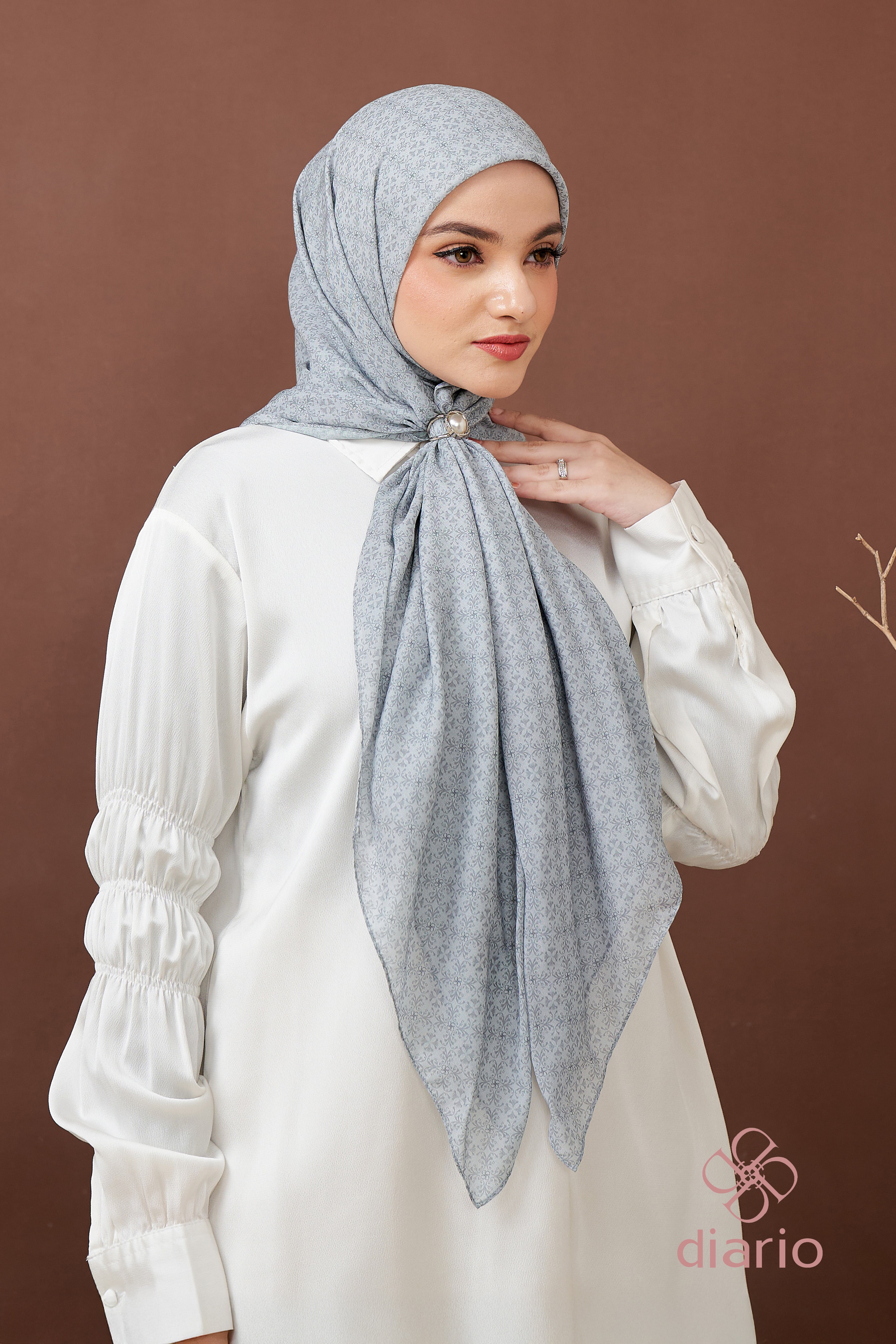Diario - Ultrafine Aliya Scarf Kerudung Segi Empat