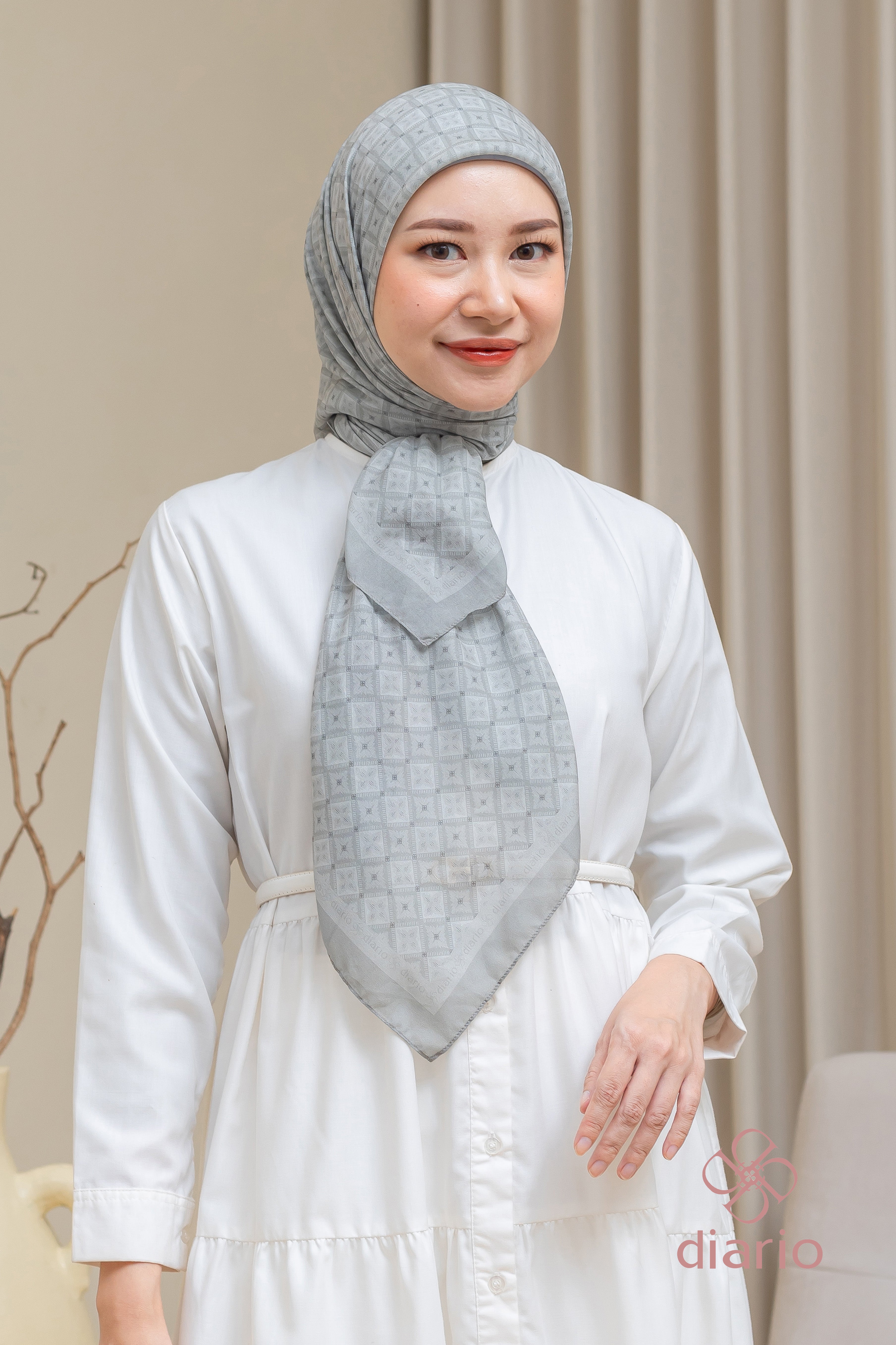 Diario - Ultrafine Alyssa Scarf Kerudung Segi Empat