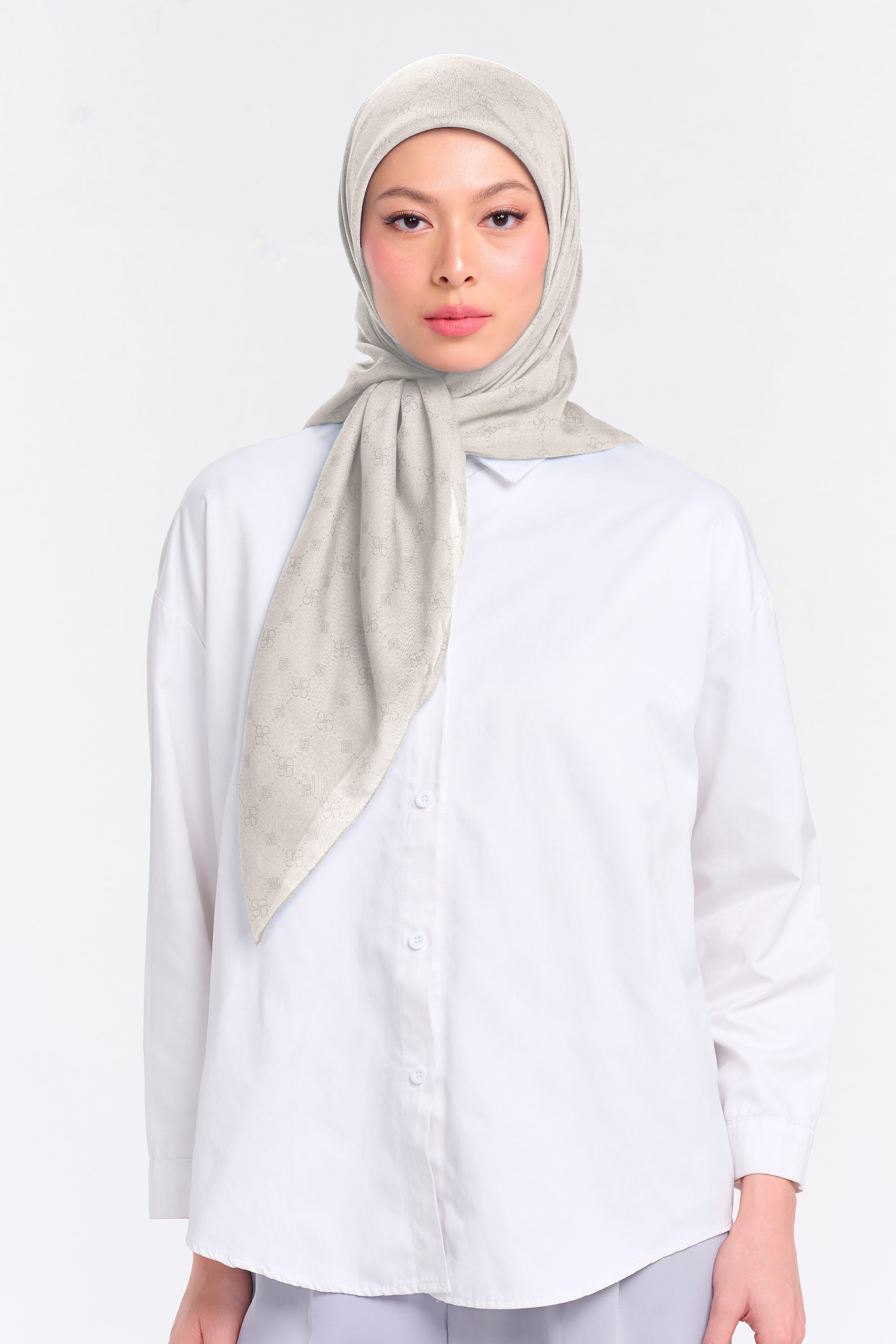 Ultrafine Amara Scarf Kerudung Segi Empat