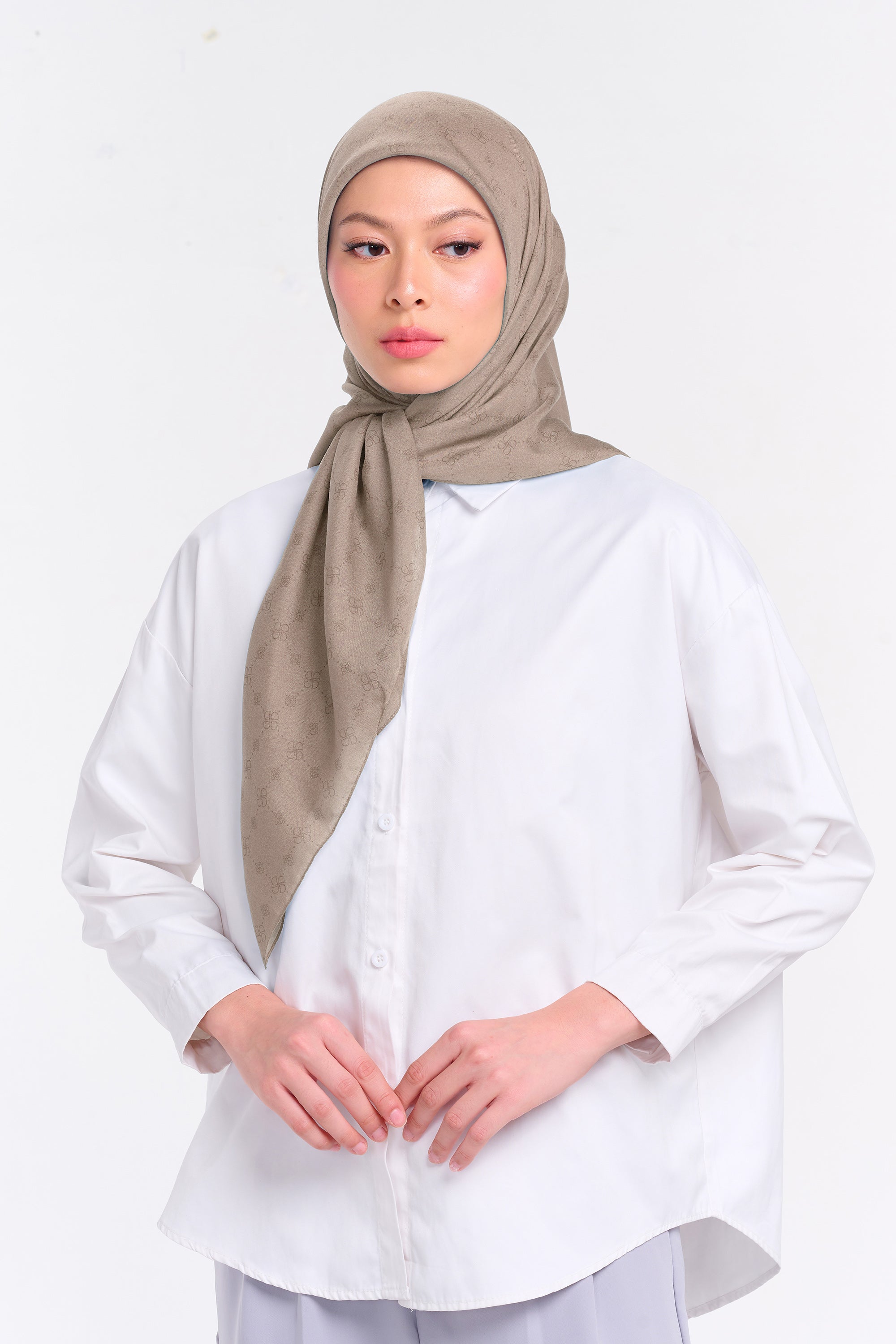 Ultrafine Amara Scarf Kerudung Segi Empat