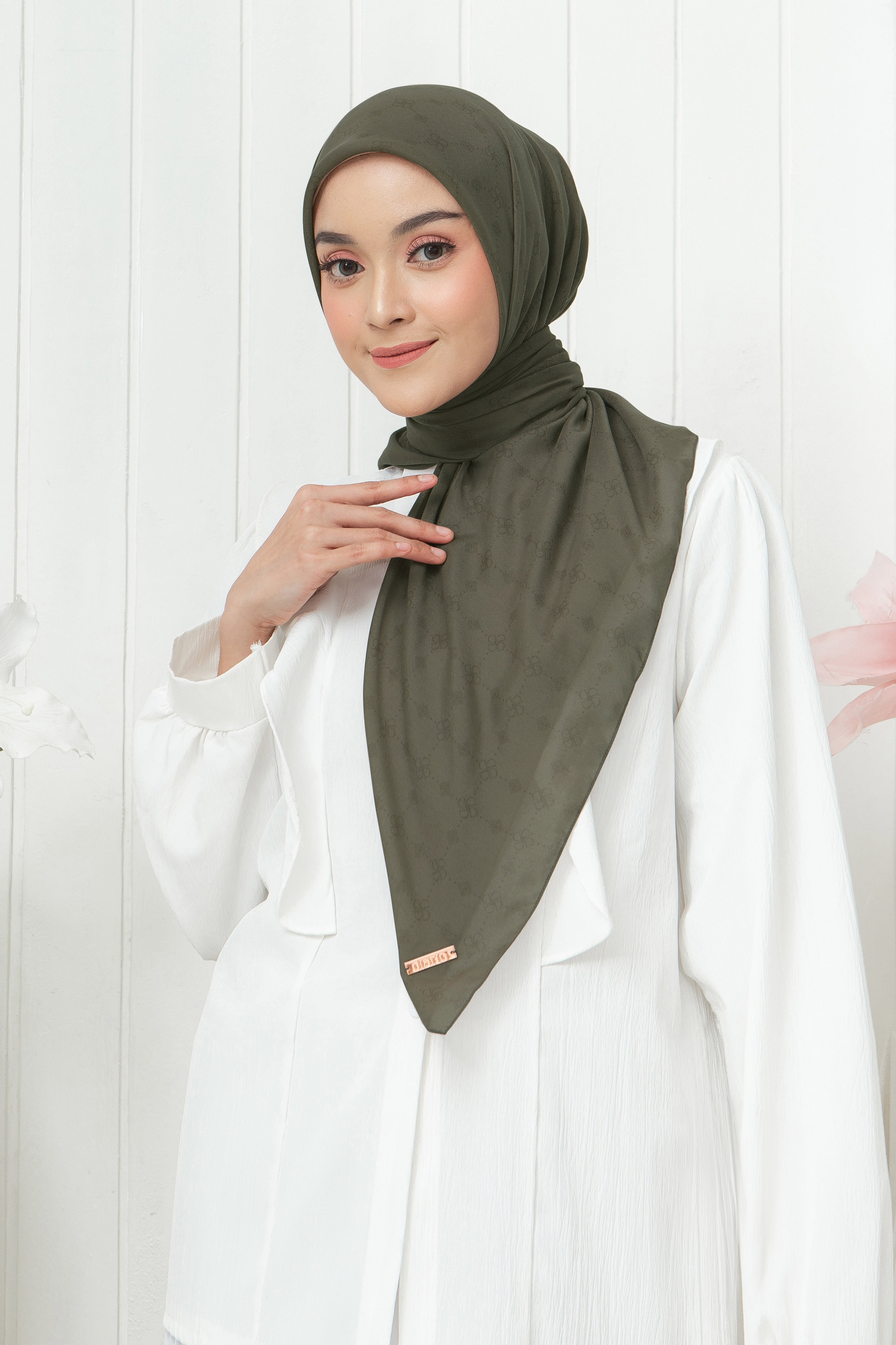 Ultrafine Amara Scarf Kerudung Segi Empat
