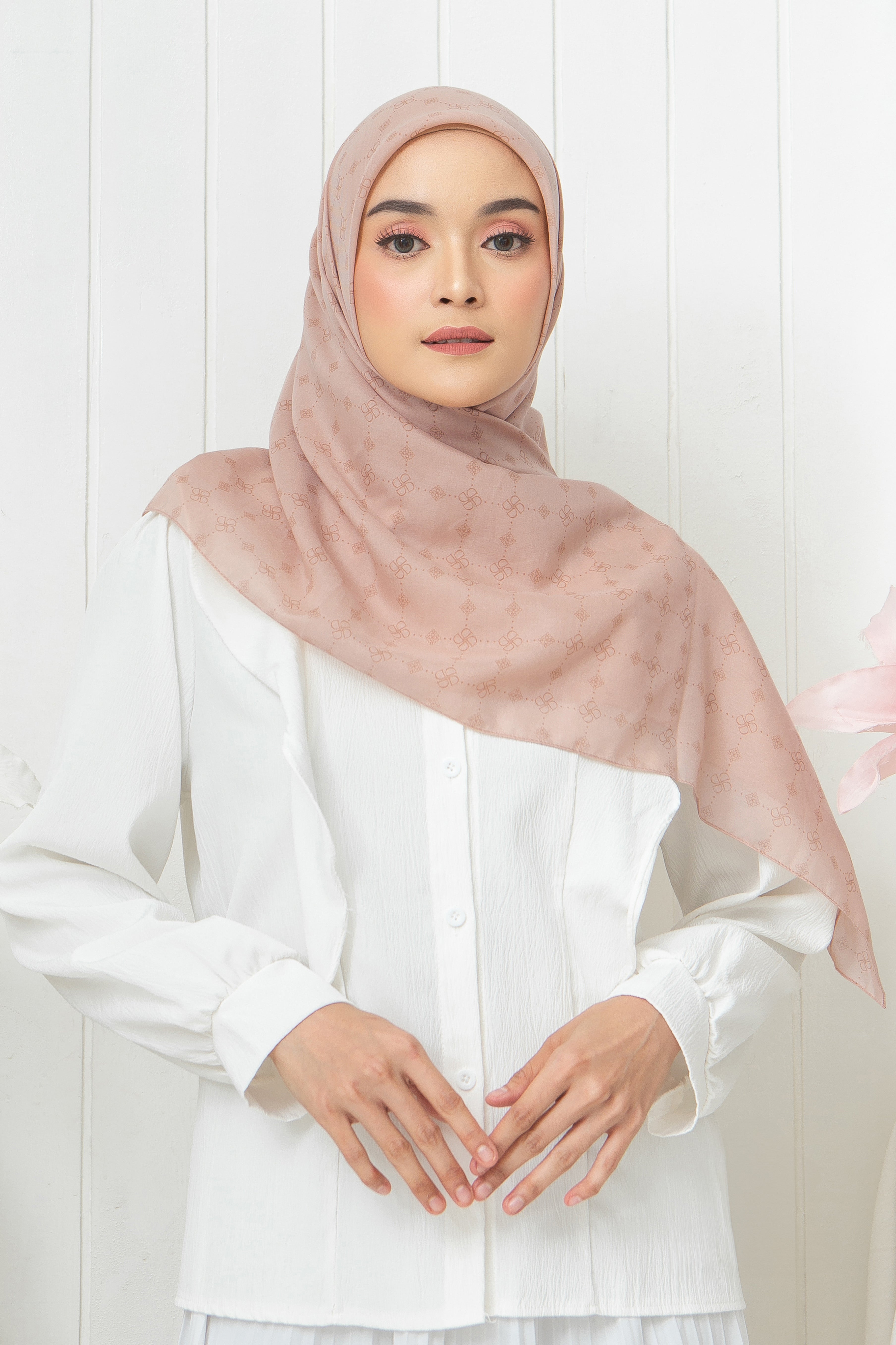 Ultrafine Amara Scarf Kerudung Segi Empat