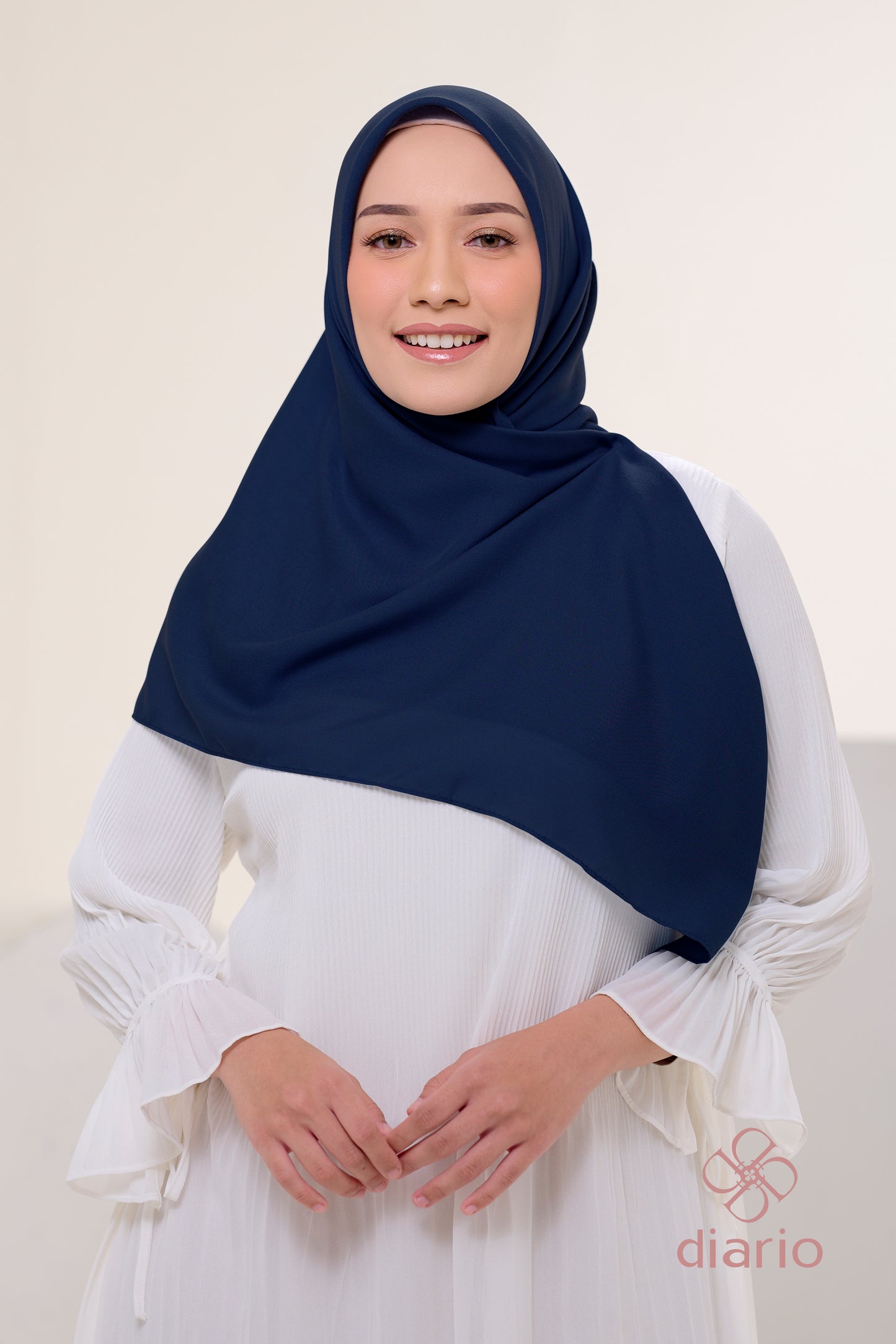 Diario - Kerudung Segi Empat Ultrafine Plain Scarf Voal Blue Series