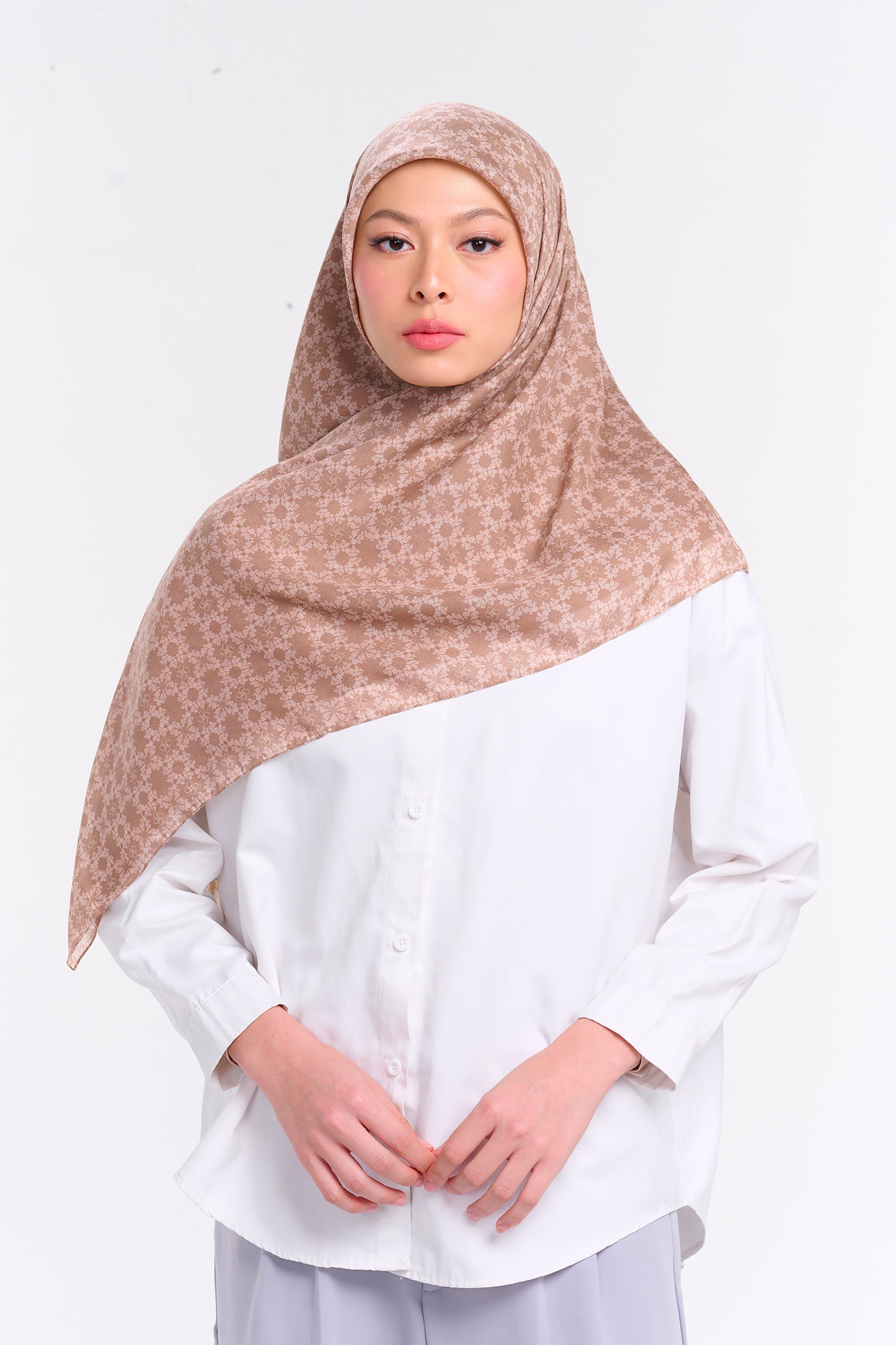 Ultrafine Callista Scarf Kerudung Segi Empat