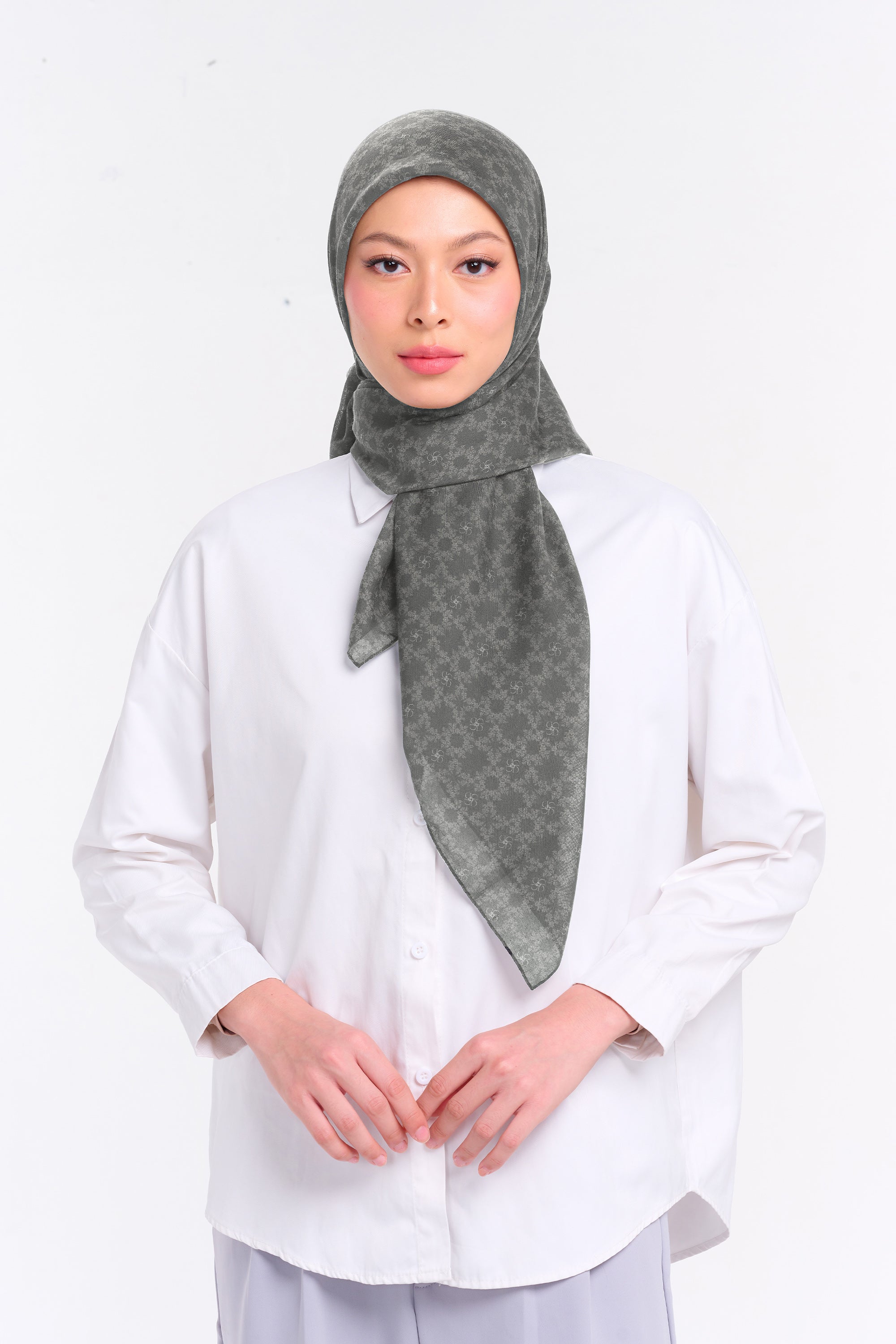 Ultrafine Callista Scarf Kerudung Segi Empat