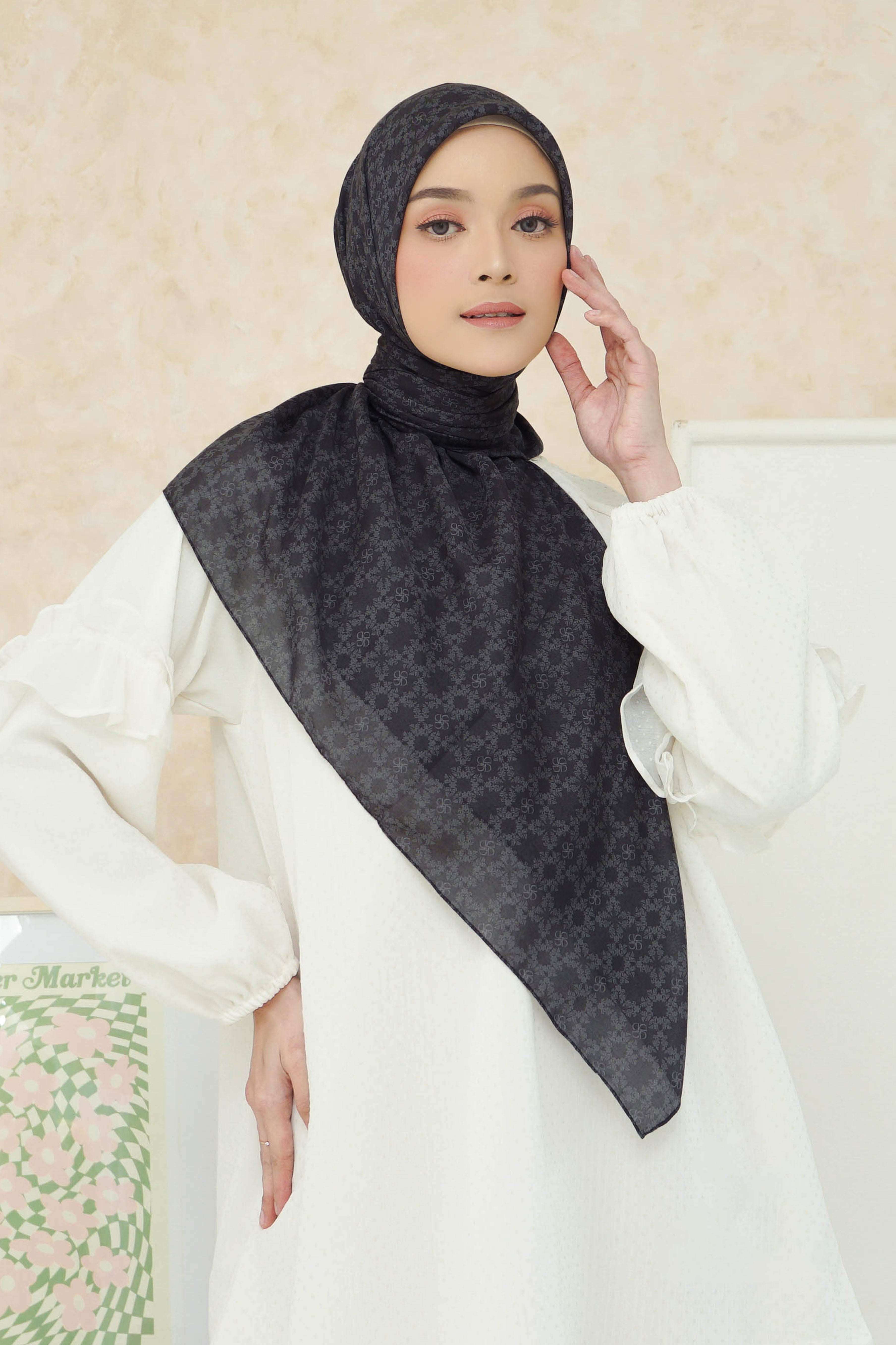 Ultrafine Callista Scarf Kerudung Segi Empat