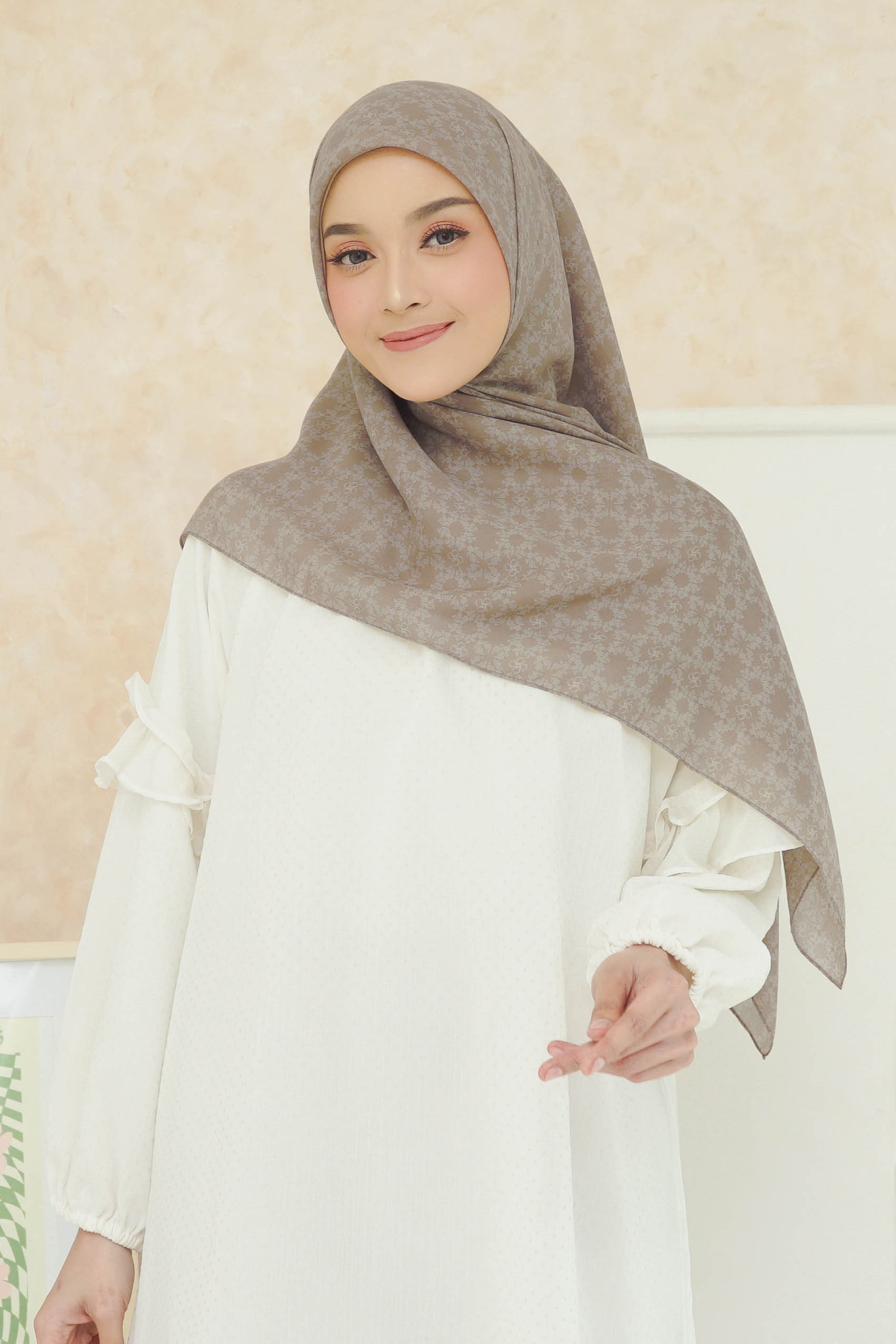 Ultrafine Callista Scarf Kerudung Segi Empat