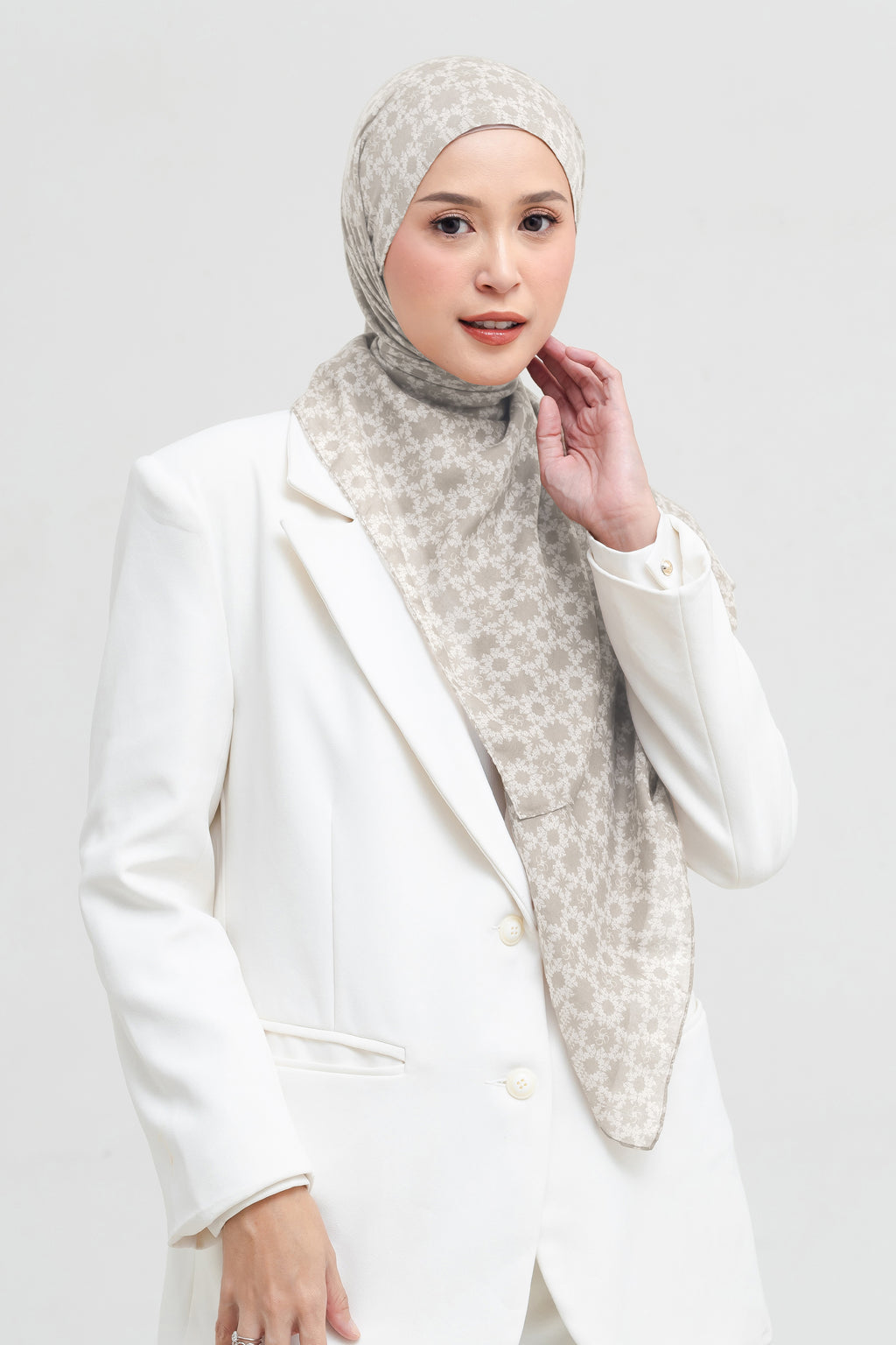Ultrafine Callista Hijab Khimar Bandana Khiban Premium