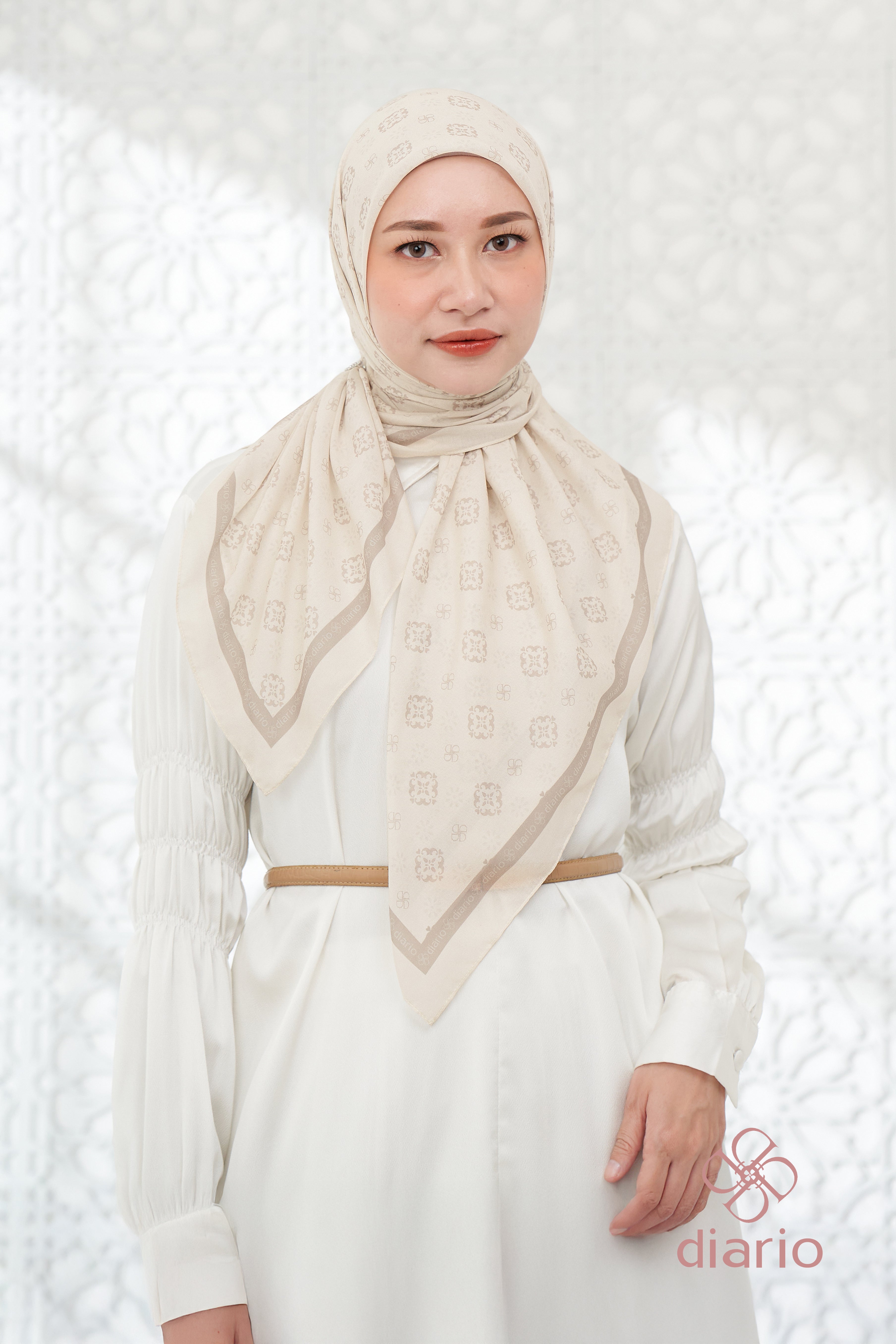 Diario - Ultrafine Camillia Scarf Kerudung Segi Empat