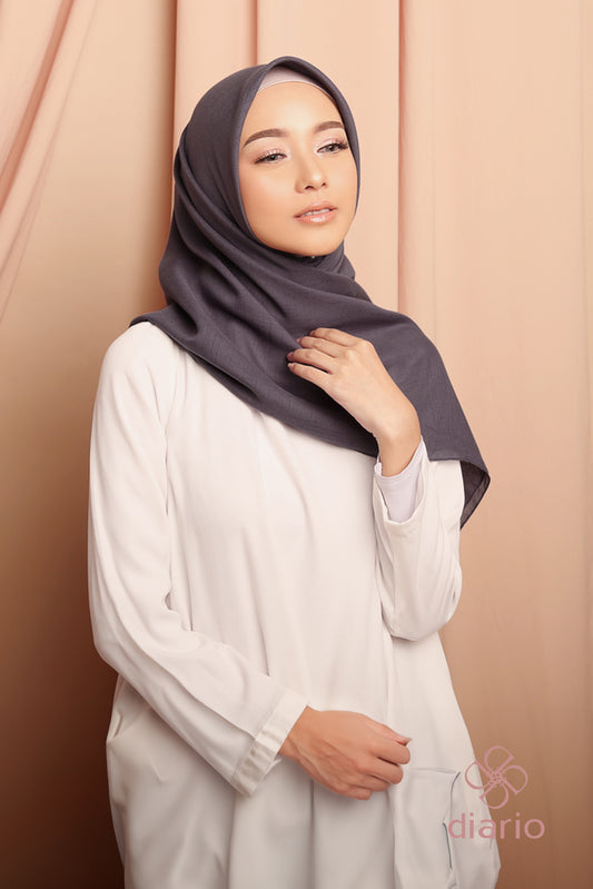 Diario - Kerudung Segi Empat Cendani Plain Scarf