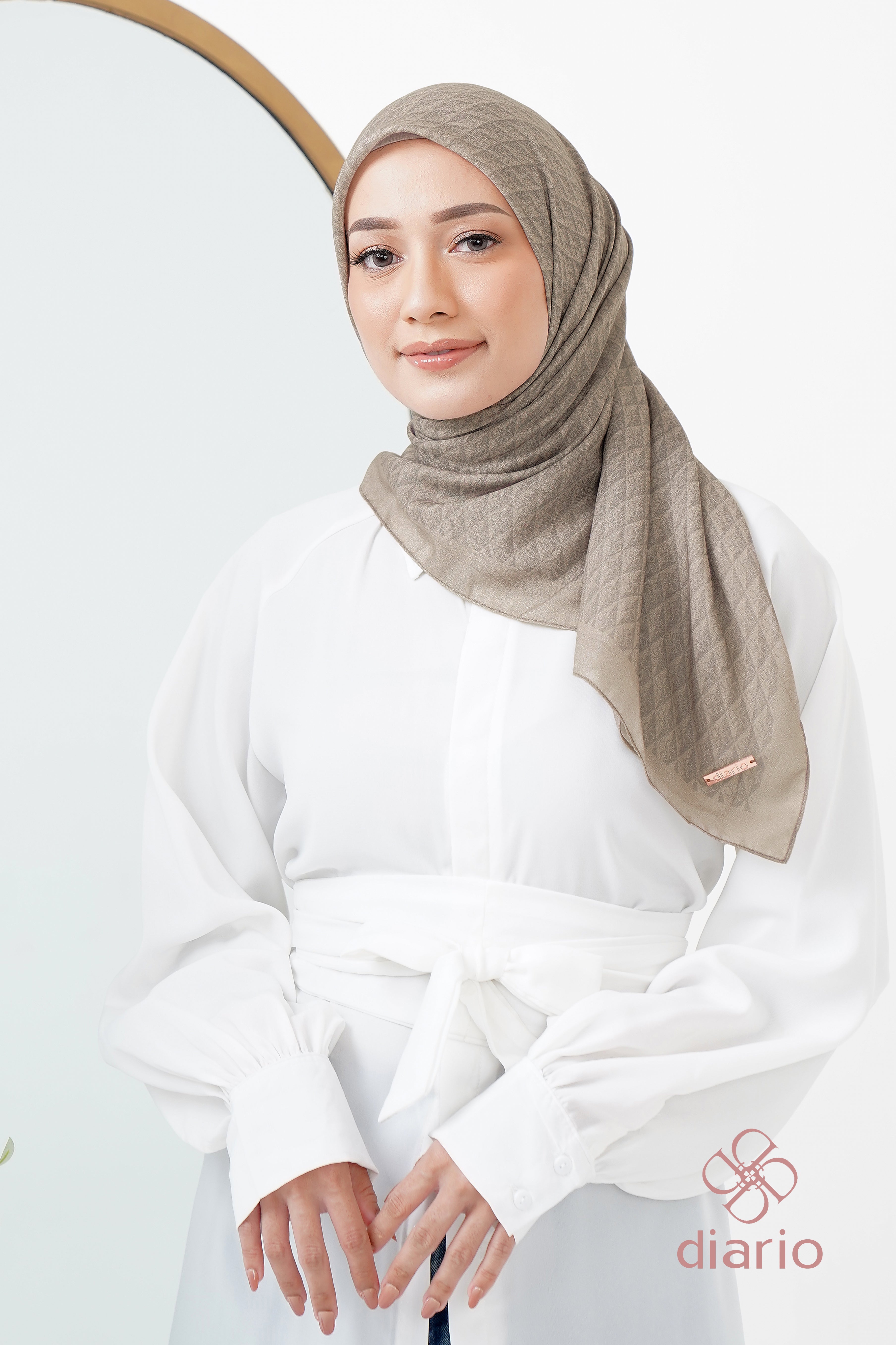 Diario - Ultrafine Elea Scarf Kerudung Segi Empat