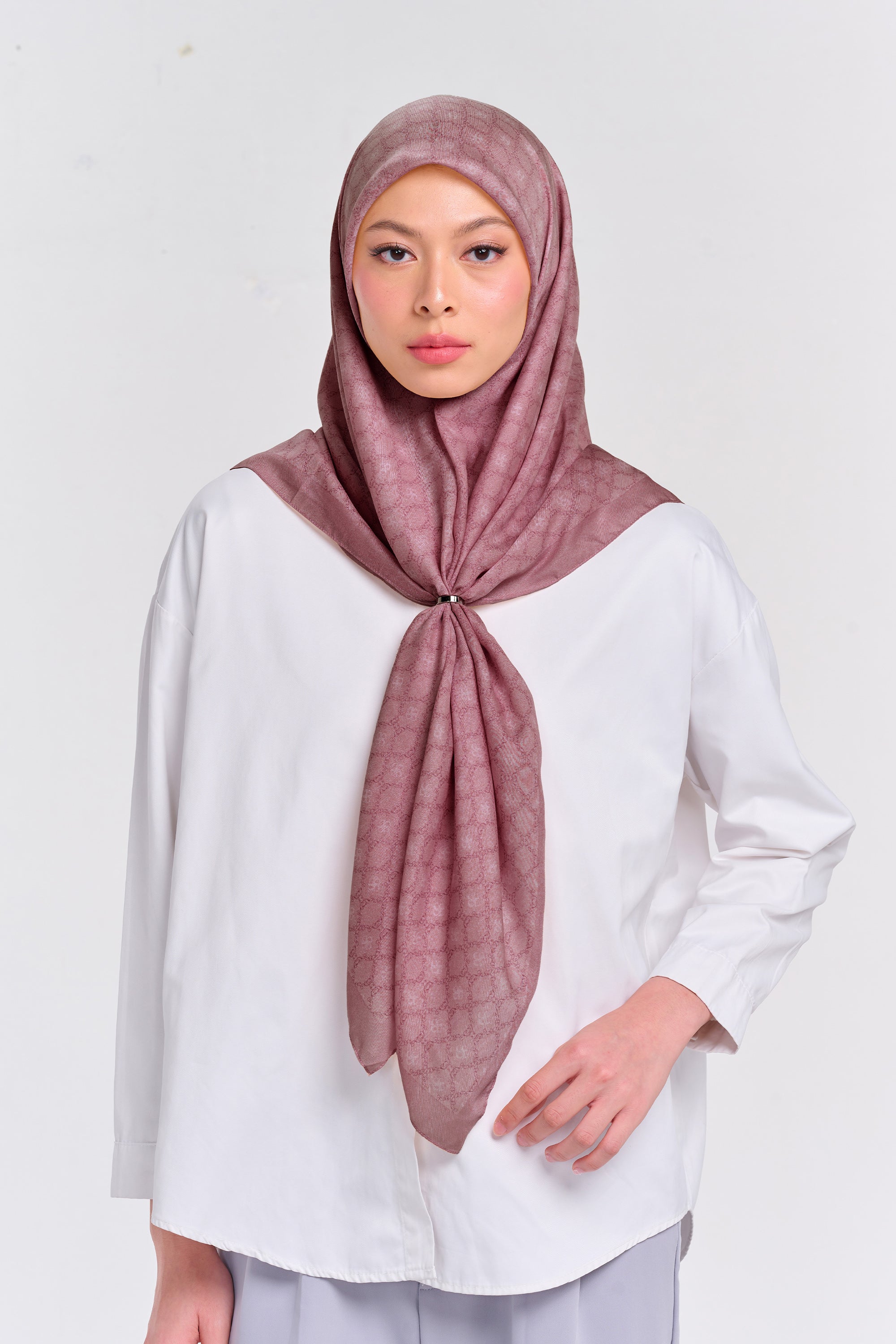 Ultrafine Ferisha Scarf Kerudung Segi Empat
