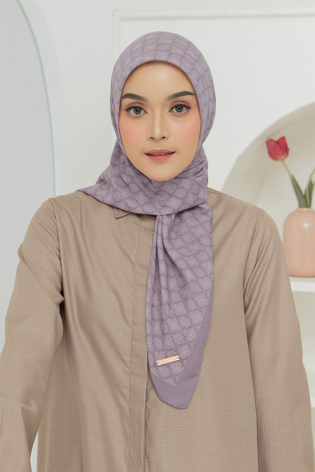 Ultrafine Ferisha Scarf Kerudung Segi Empat