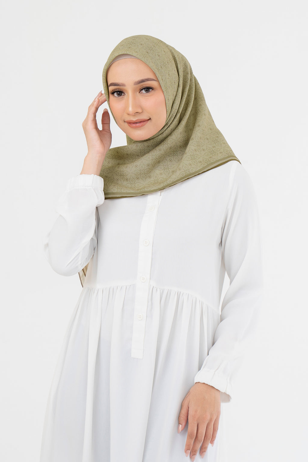 Ultrafine Luna Scarf Kerudung Segi Empat