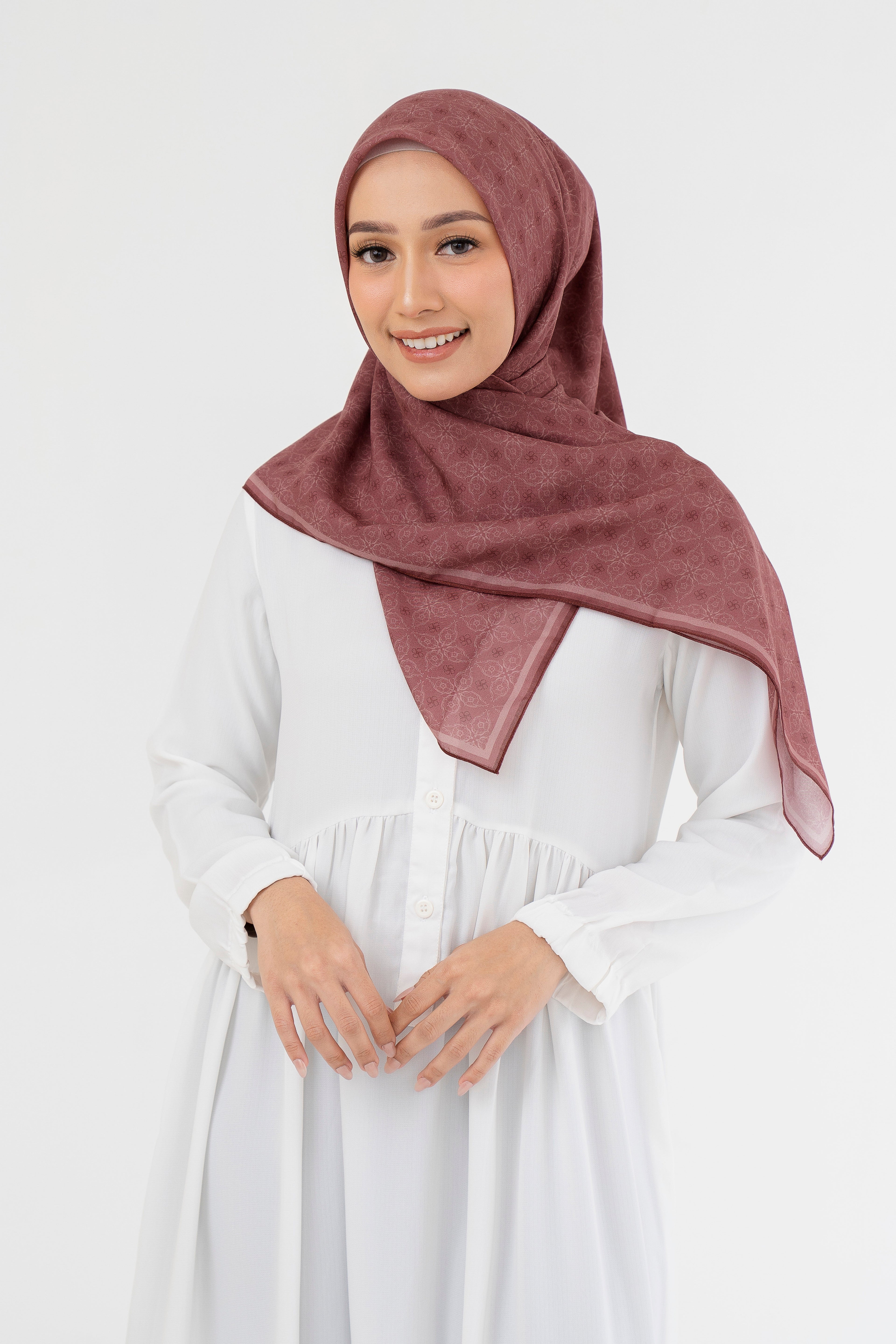 Ultrafine Luna Scarf Kerudung Segi Empat