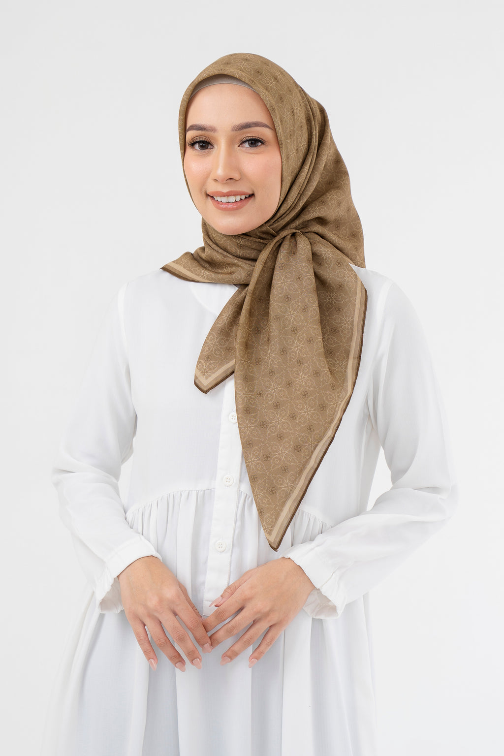 Ultrafine Luna Scarf Kerudung Segi Empat