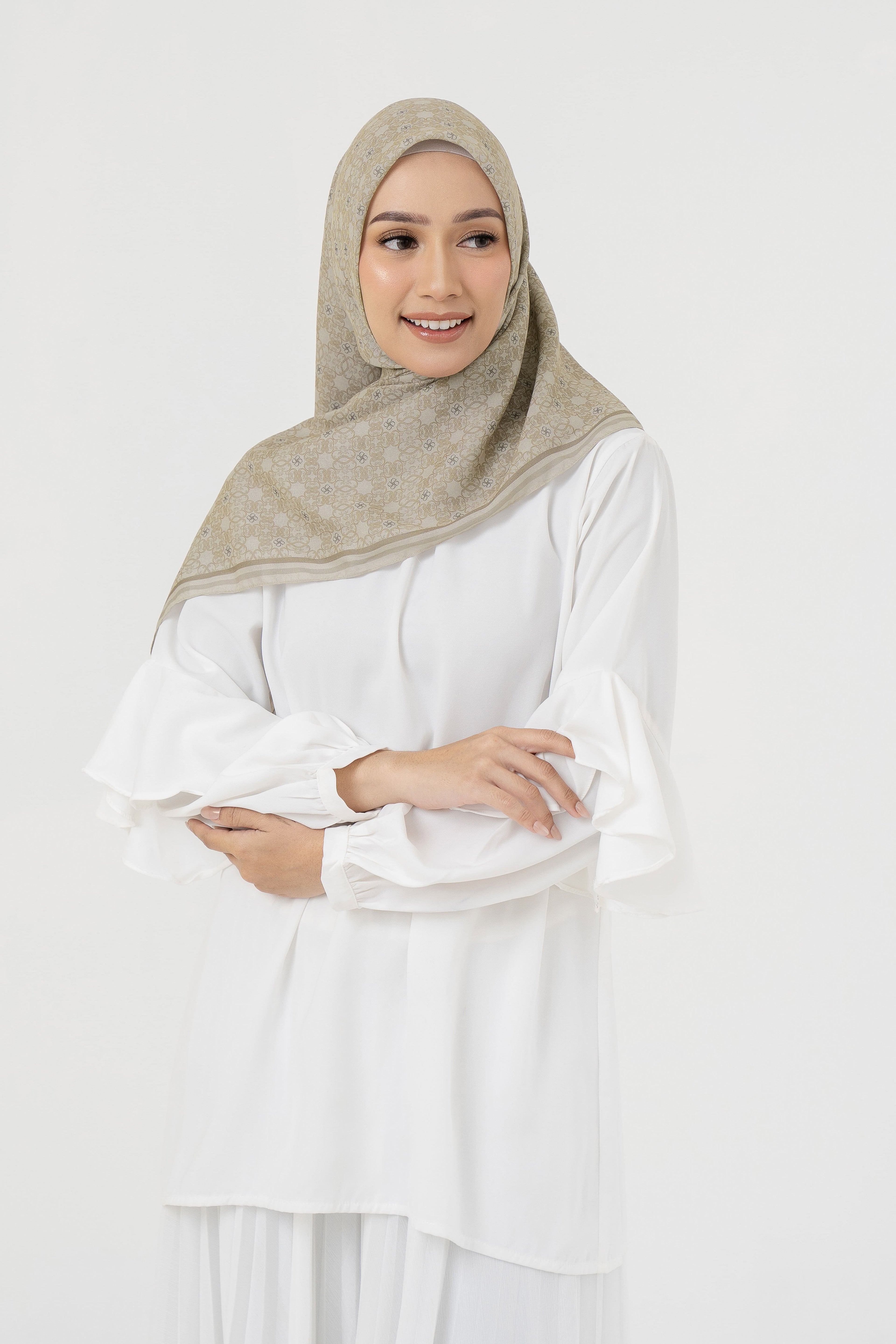 Ultrafine Keysa Scarf Kerudung Segi Empat