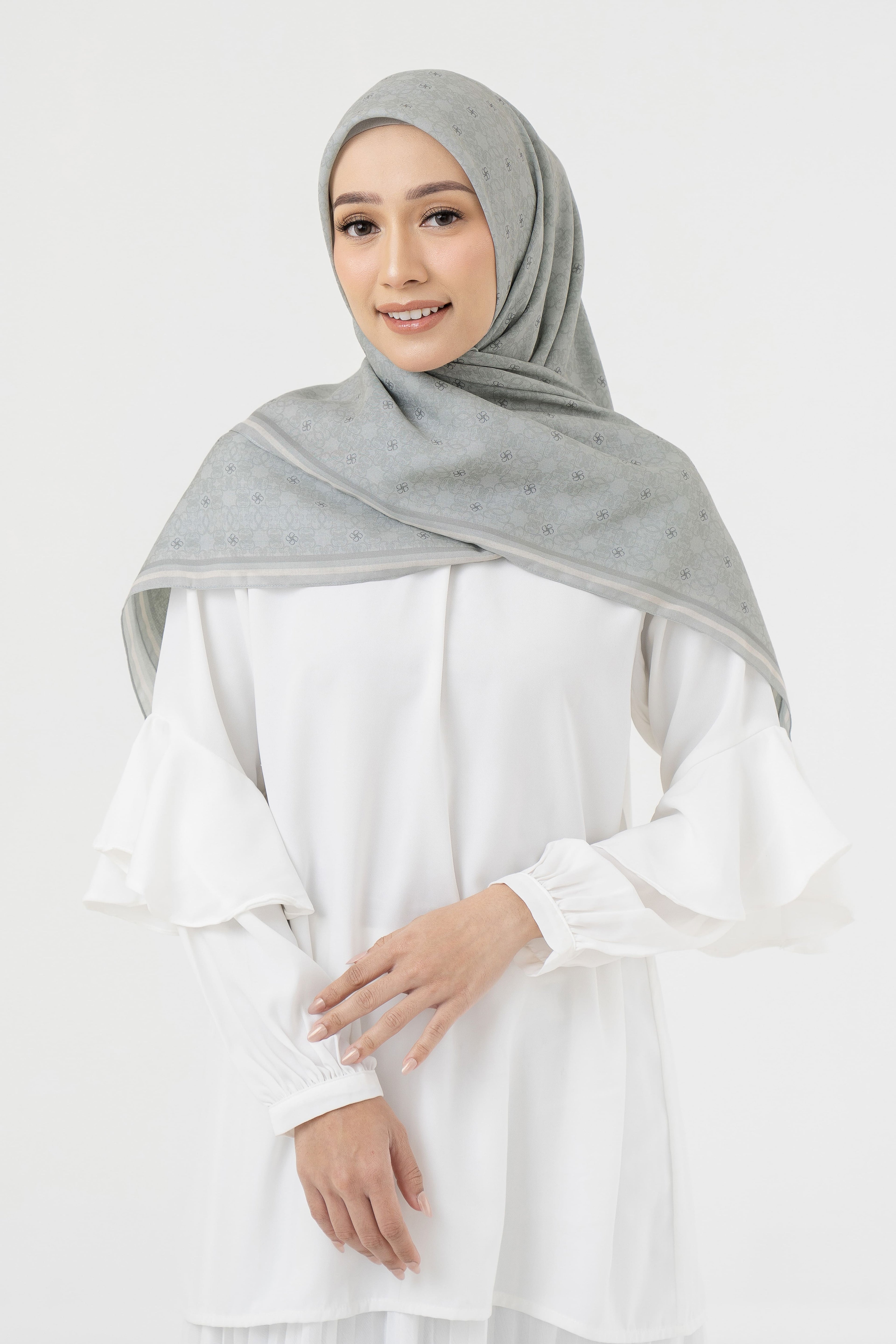 Ultrafine Keysa Scarf Kerudung Segi Empat
