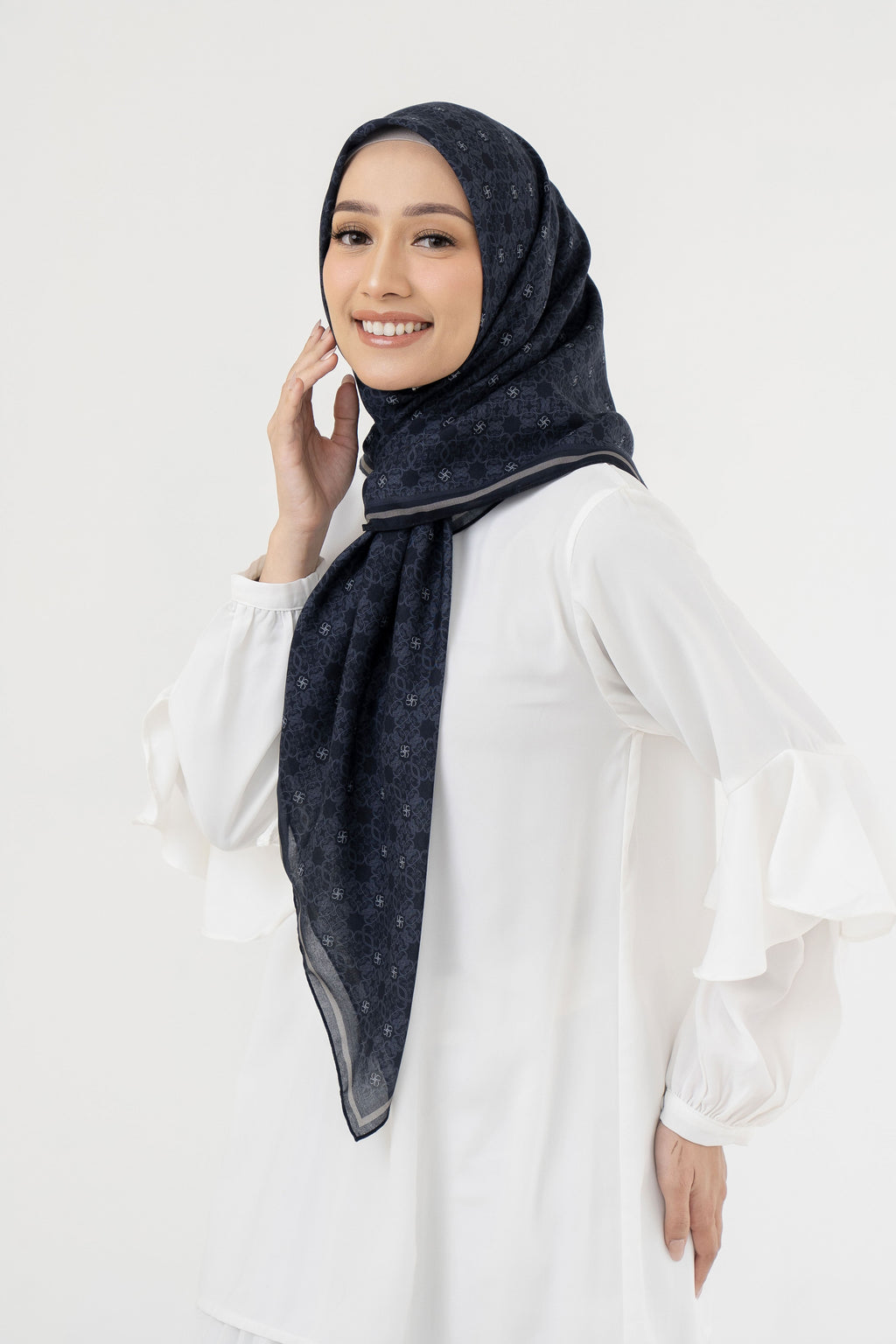 Ultrafine Keysa Scarf Kerudung Segi Empat