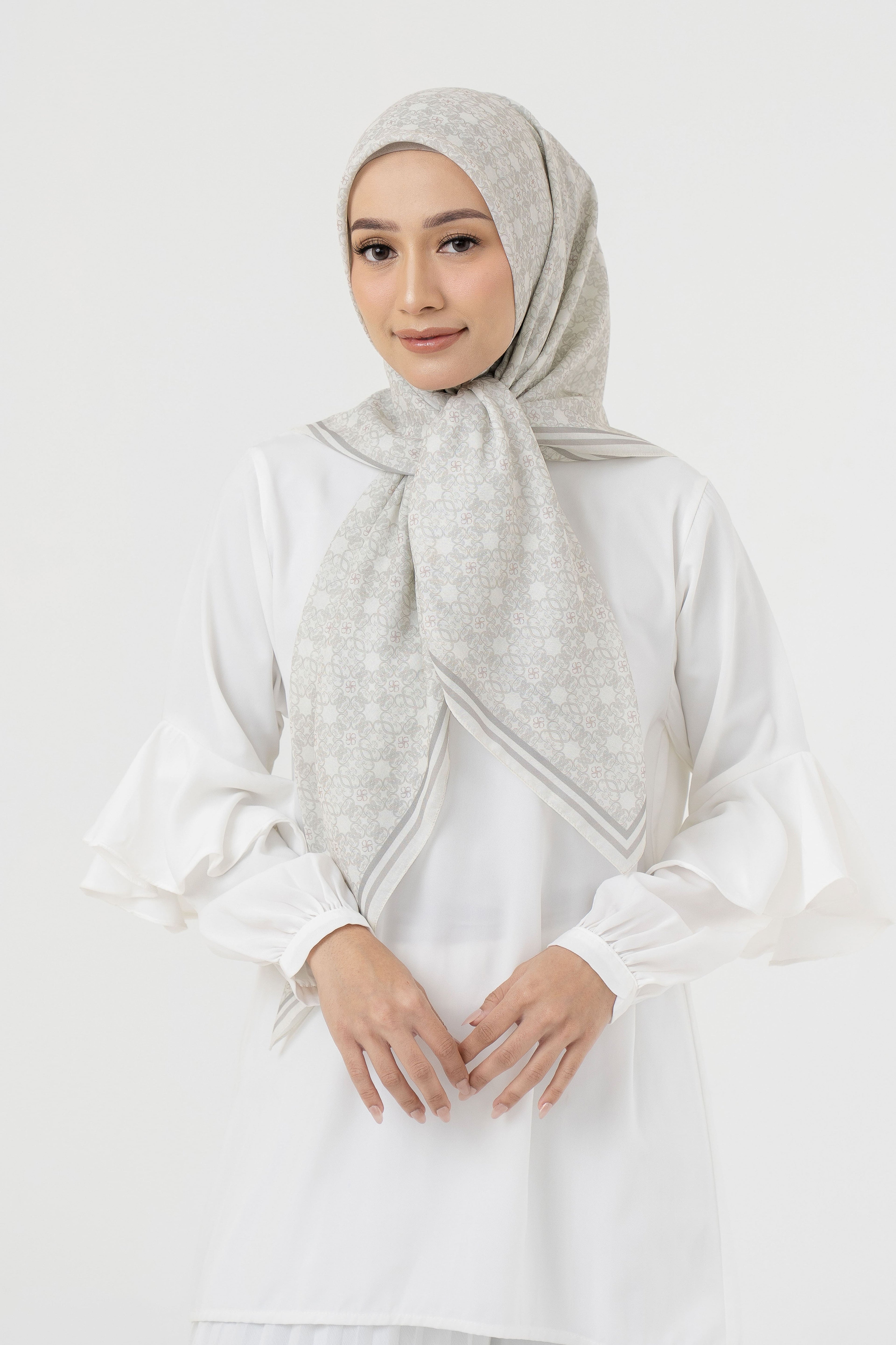 Ultrafine Keysa Scarf Kerudung Segi Empat