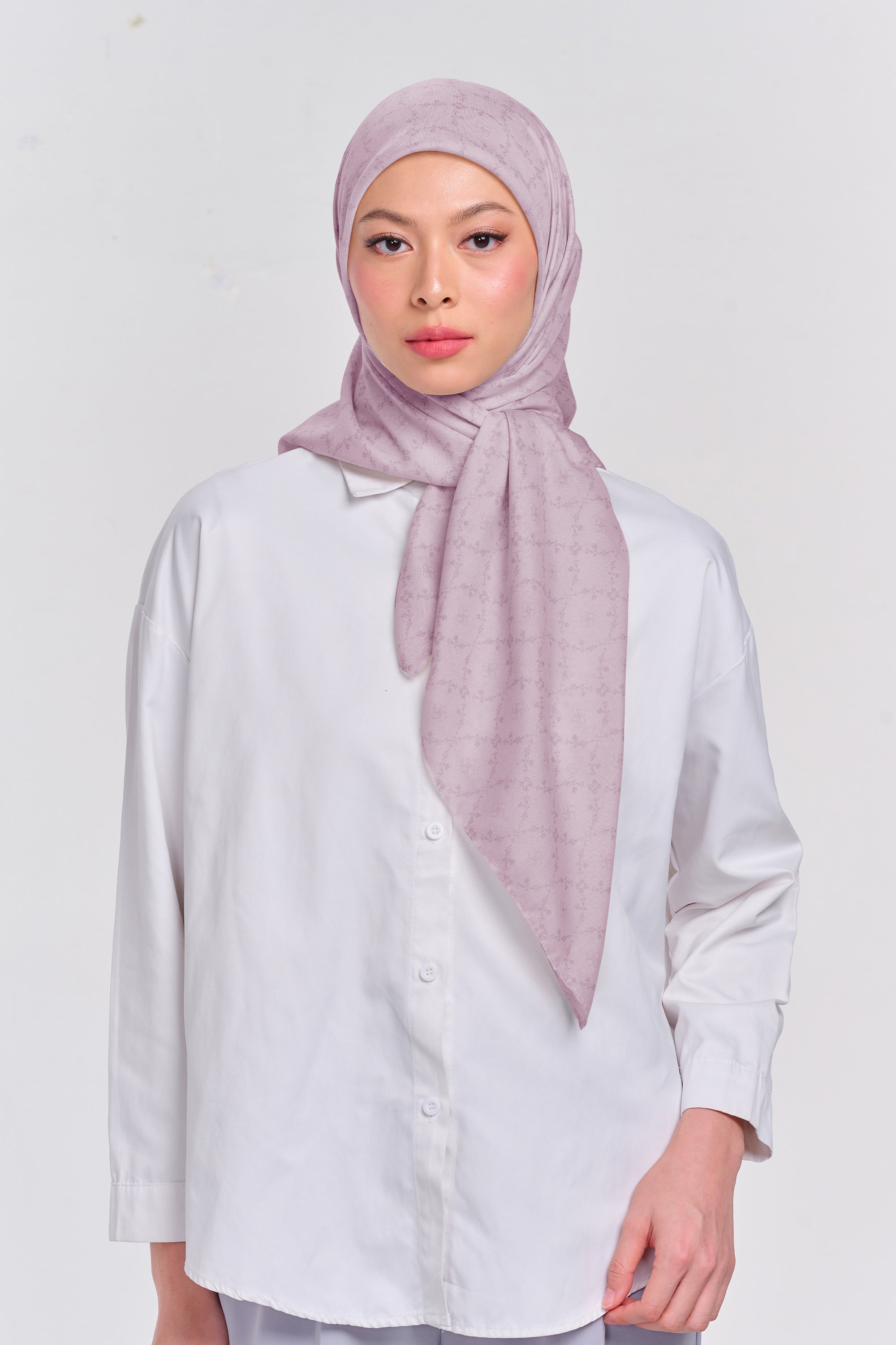 Ultrafine Ileana Scarf Kerudung Segi Empat