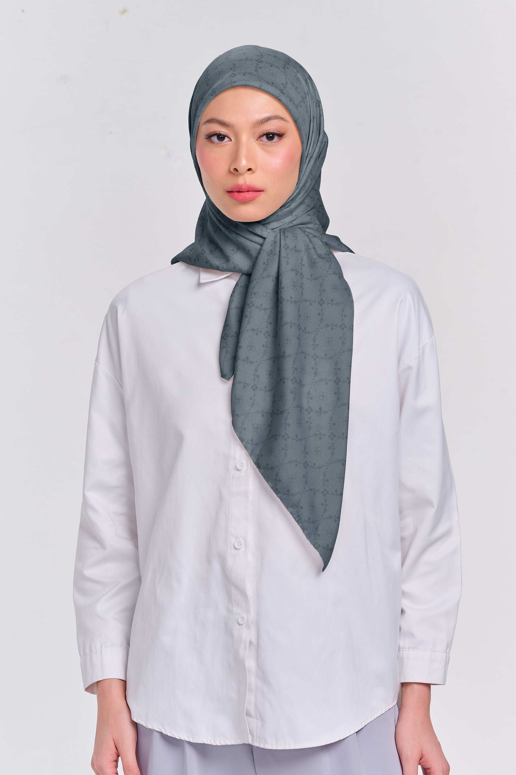 Ultrafine Ileana Scarf Kerudung Segi Empat