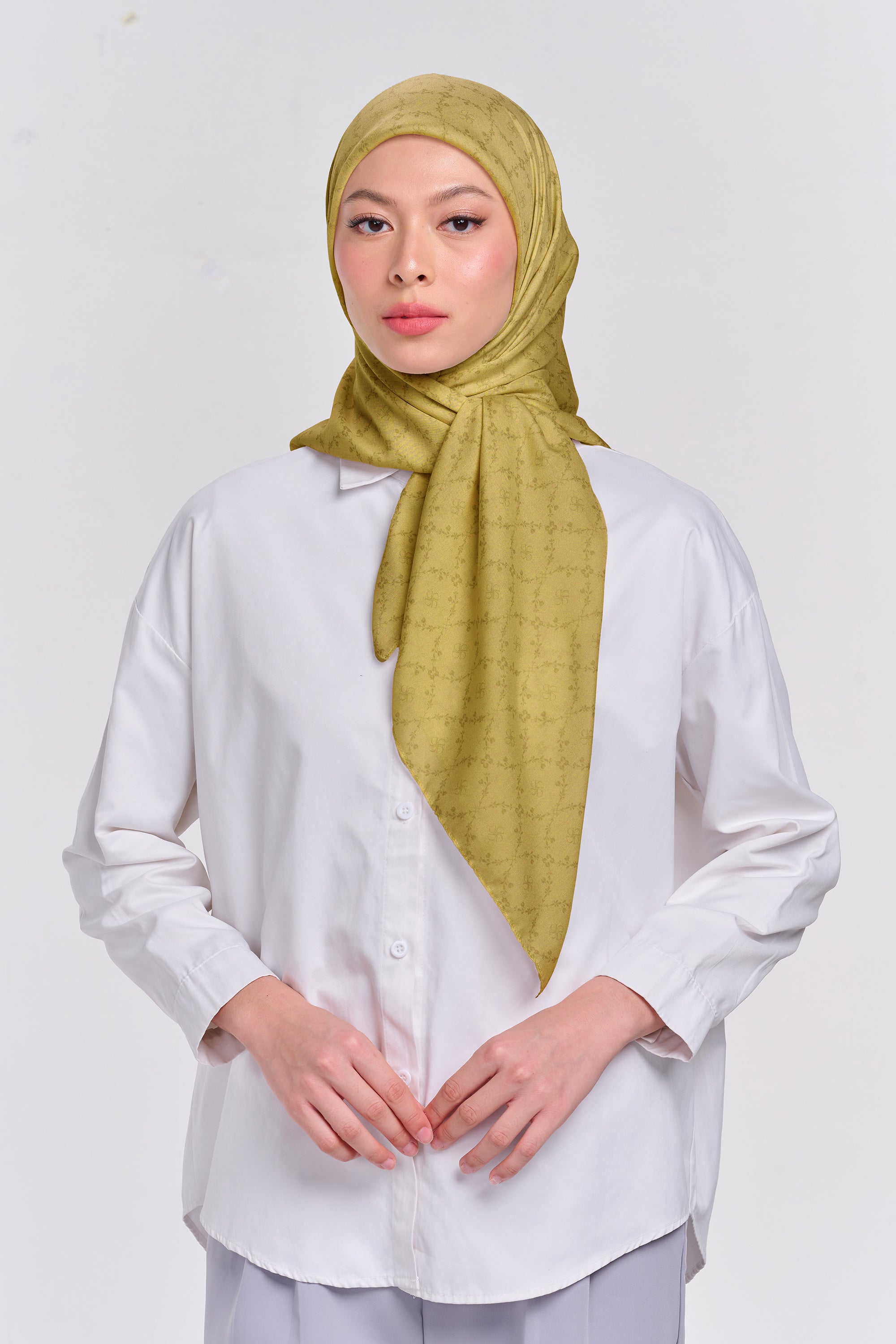 Ultrafine Ileana Scarf Kerudung Segi Empat