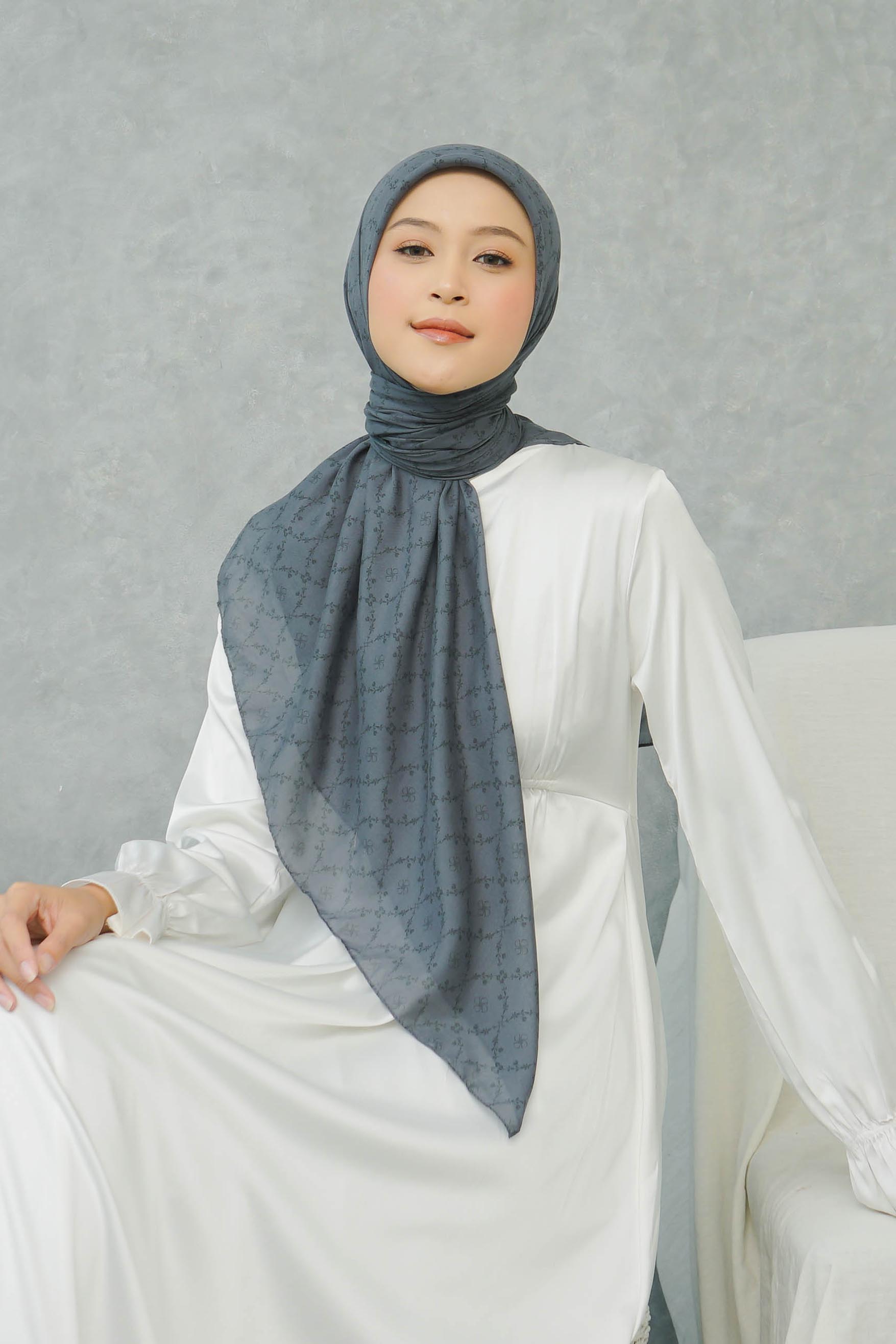 Ultrafine Ileana Scarf Kerudung Segi Empat