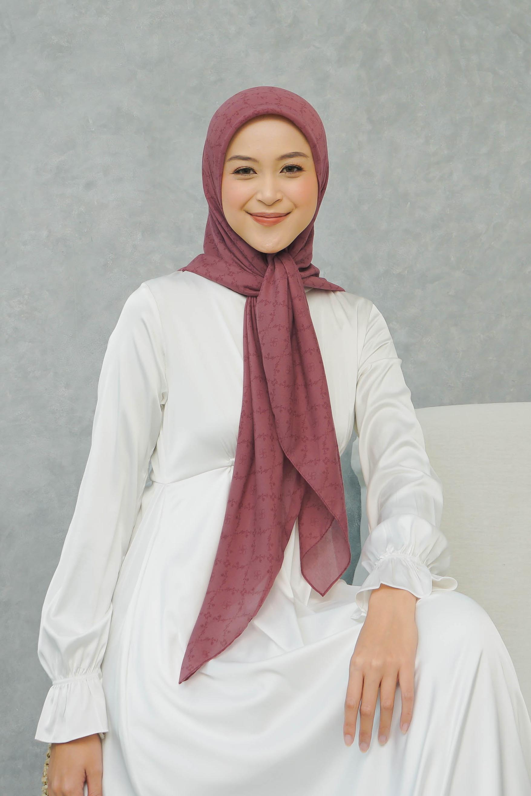Ultrafine Ileana Scarf Kerudung Segi Empat