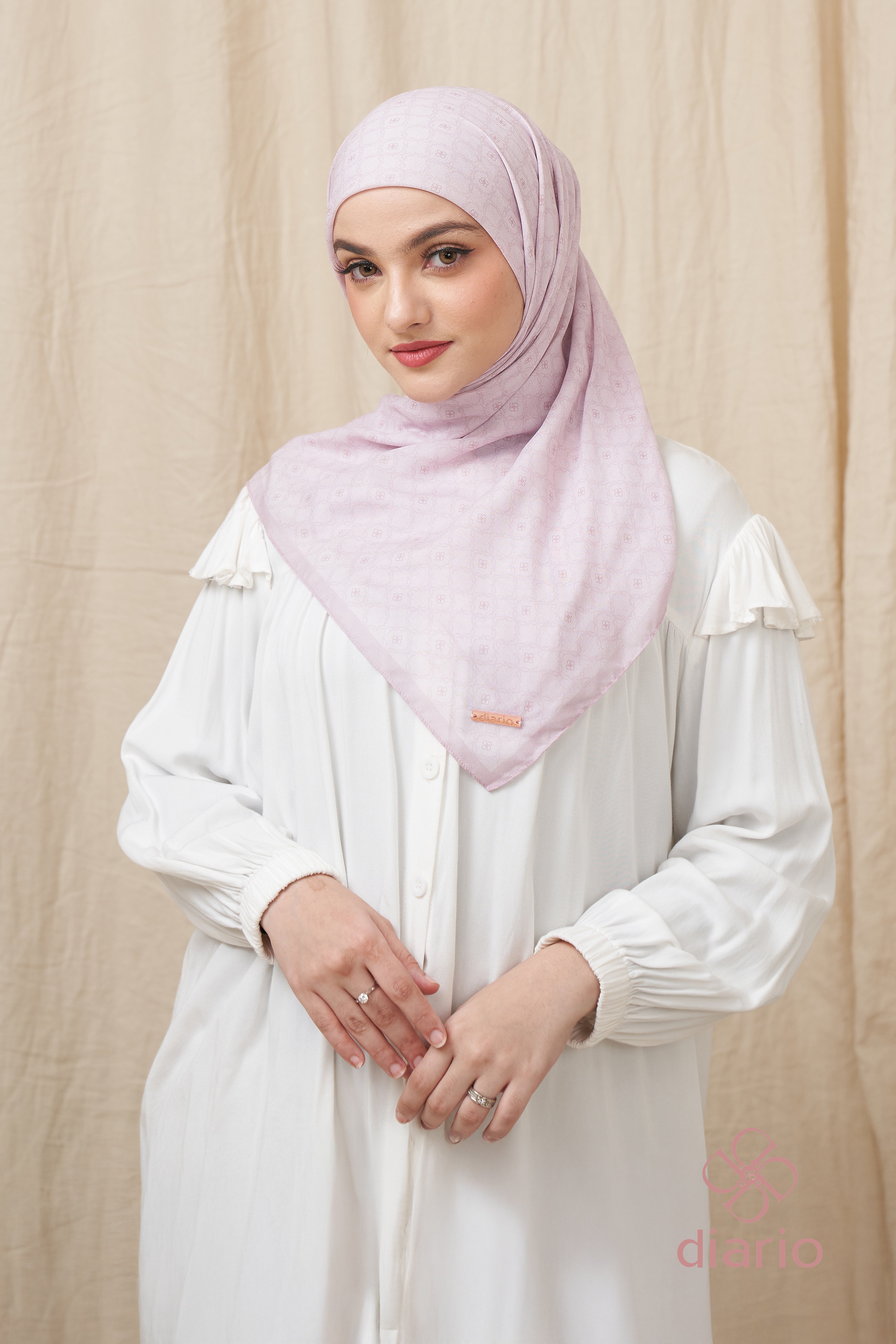 Diario - Ultrafine Ivana Scarf Kerudung Segi Empat