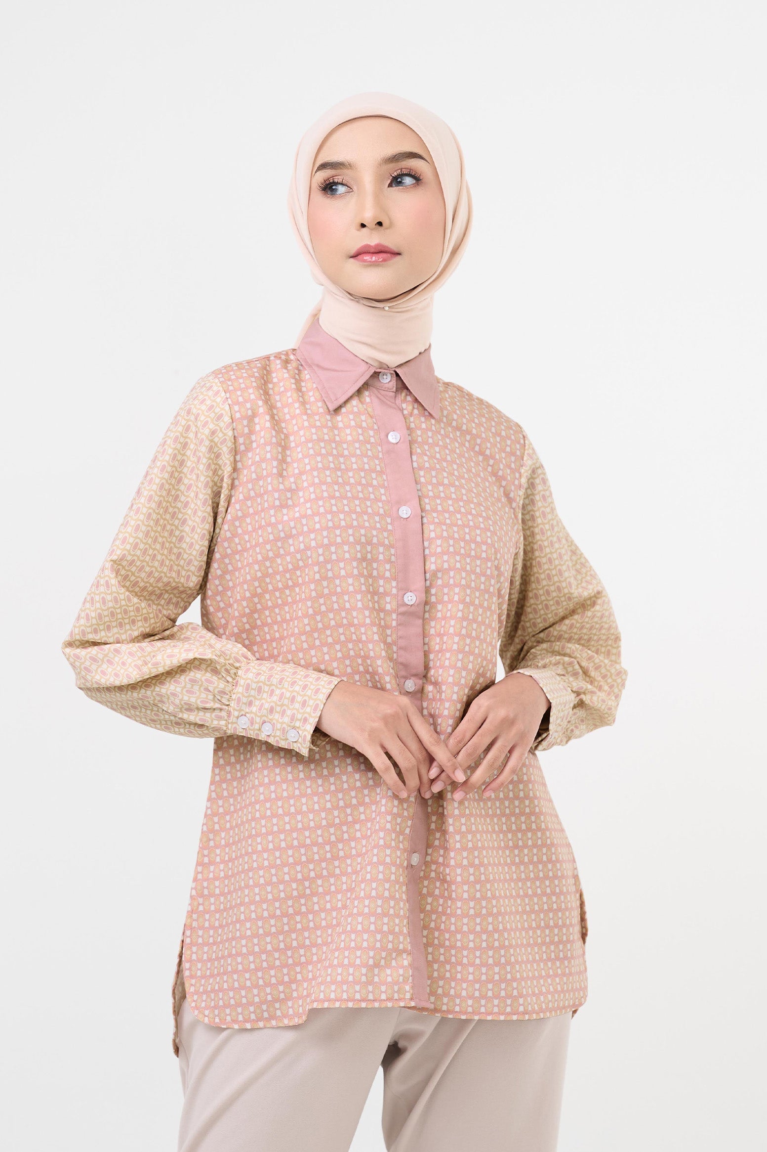 Kemeja Wanita Kaira Series