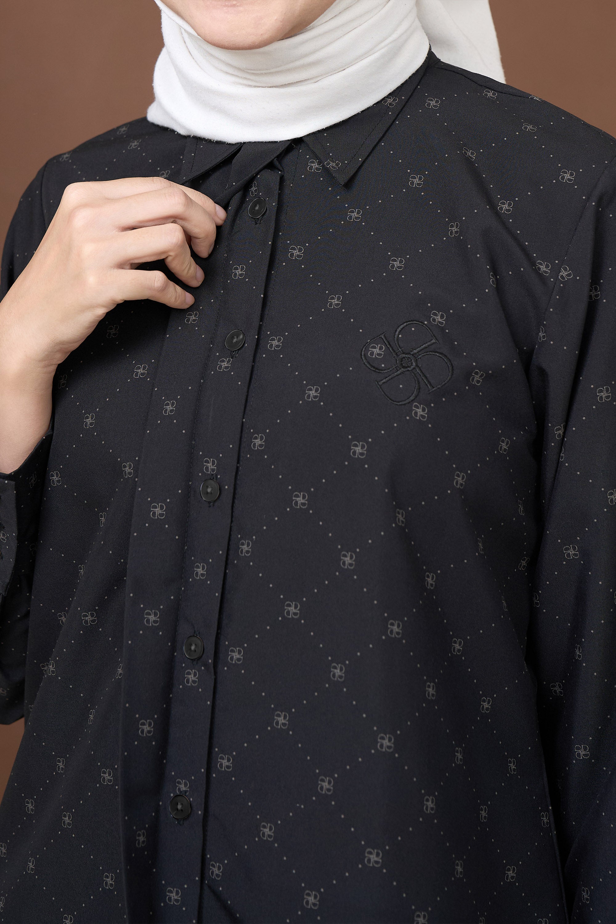 Kemeja Wanita Laura Series