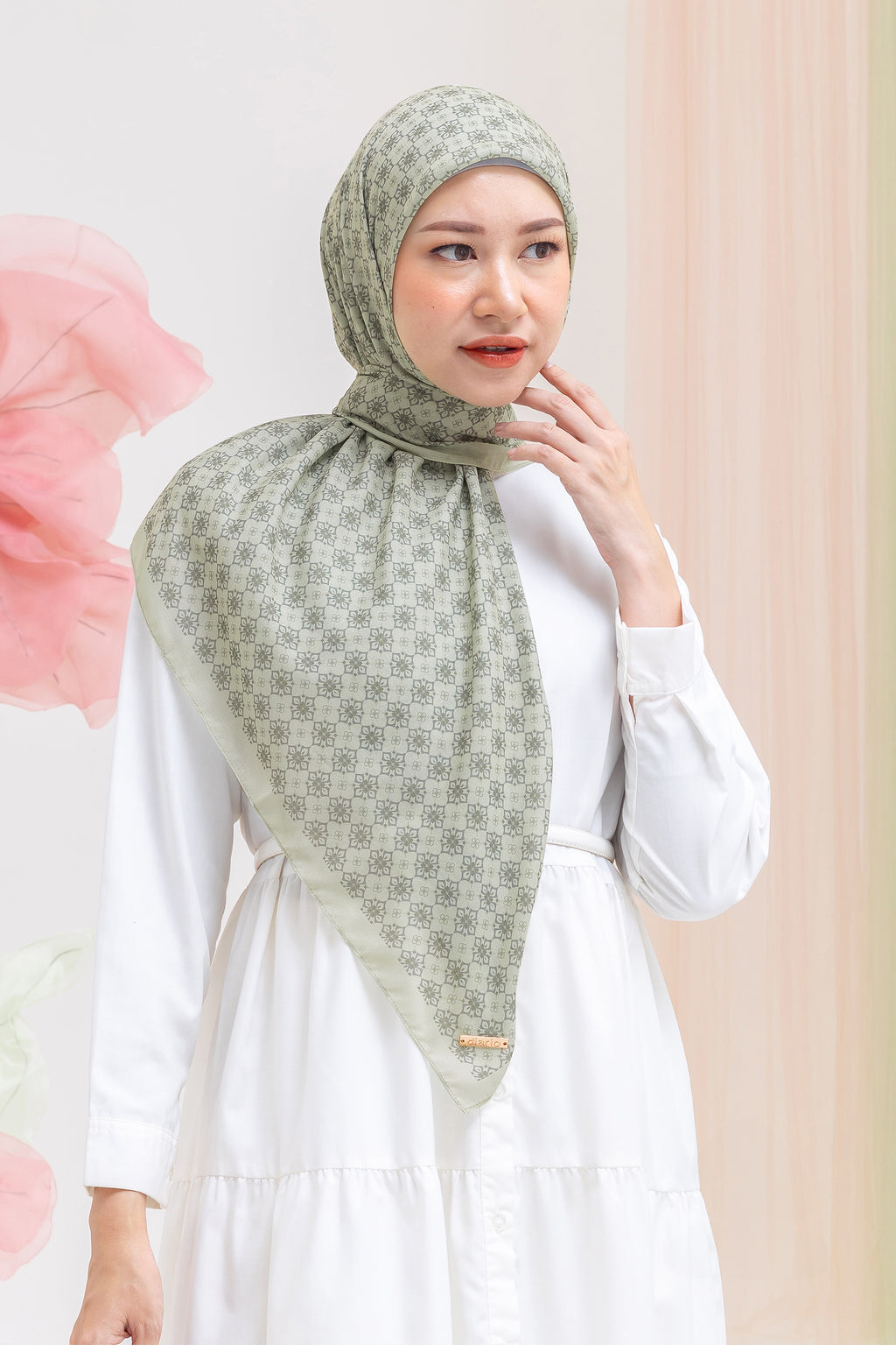 Ultrafine Lily Scarf Kerudung Segi Empat