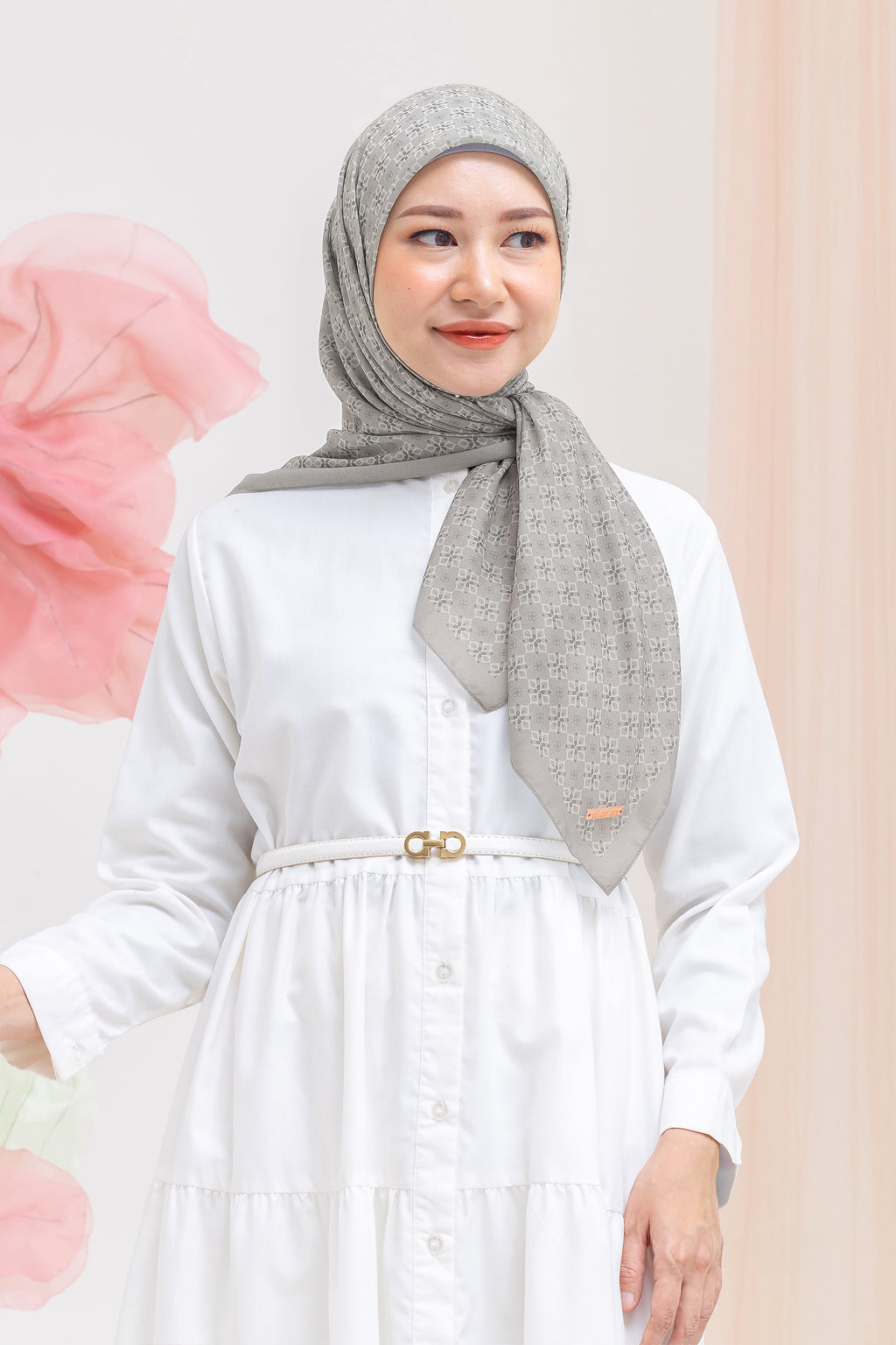 Ultrafine Lily Scarf Kerudung Segi Empat