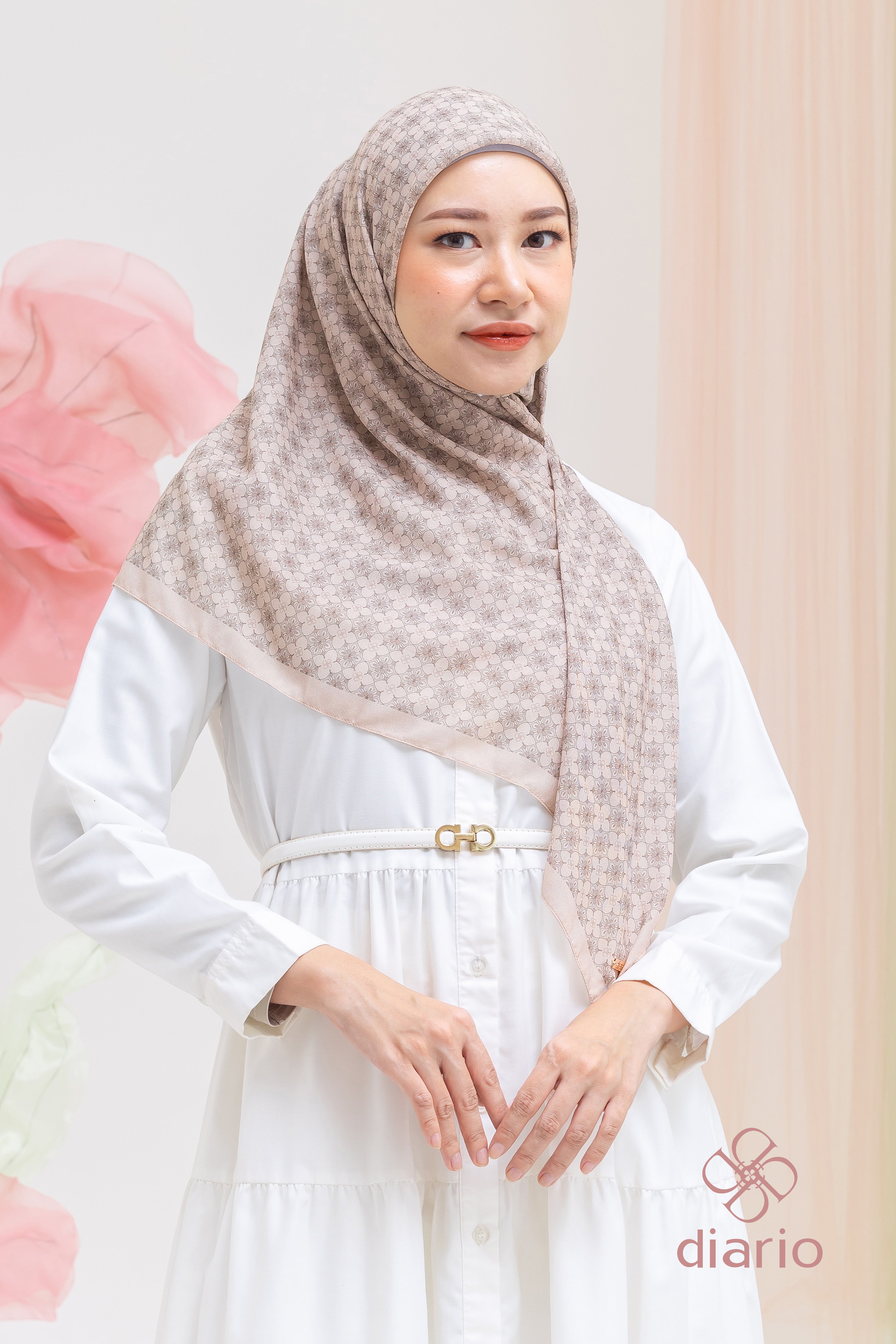 Diario - Ultrafine Lily Scarf Kerudung Segi Empat