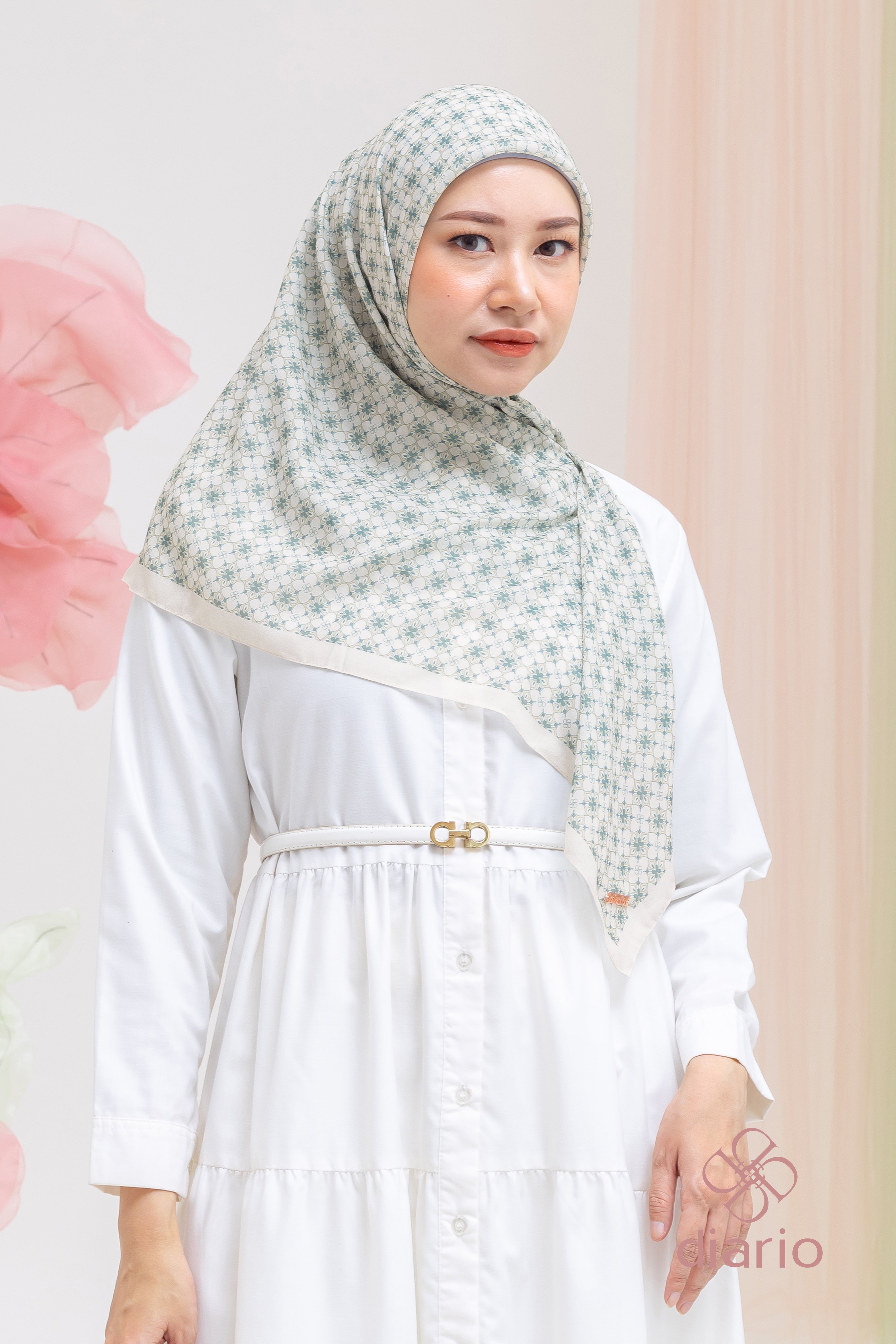 Diario - Ultrafine Lily Scarf Kerudung Segi Empat