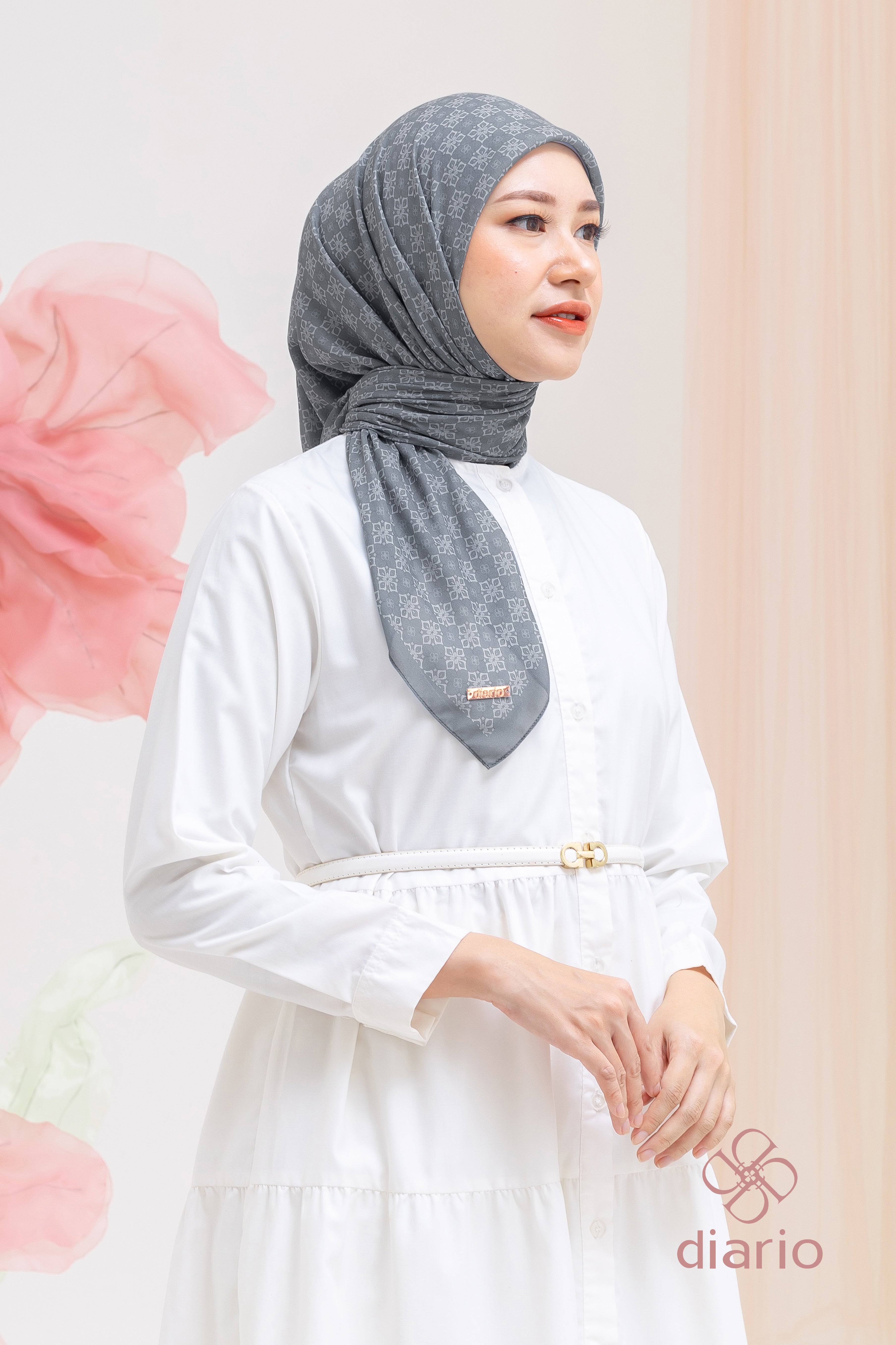 Diario - Ultrafine Lily Scarf Kerudung Segi Empat