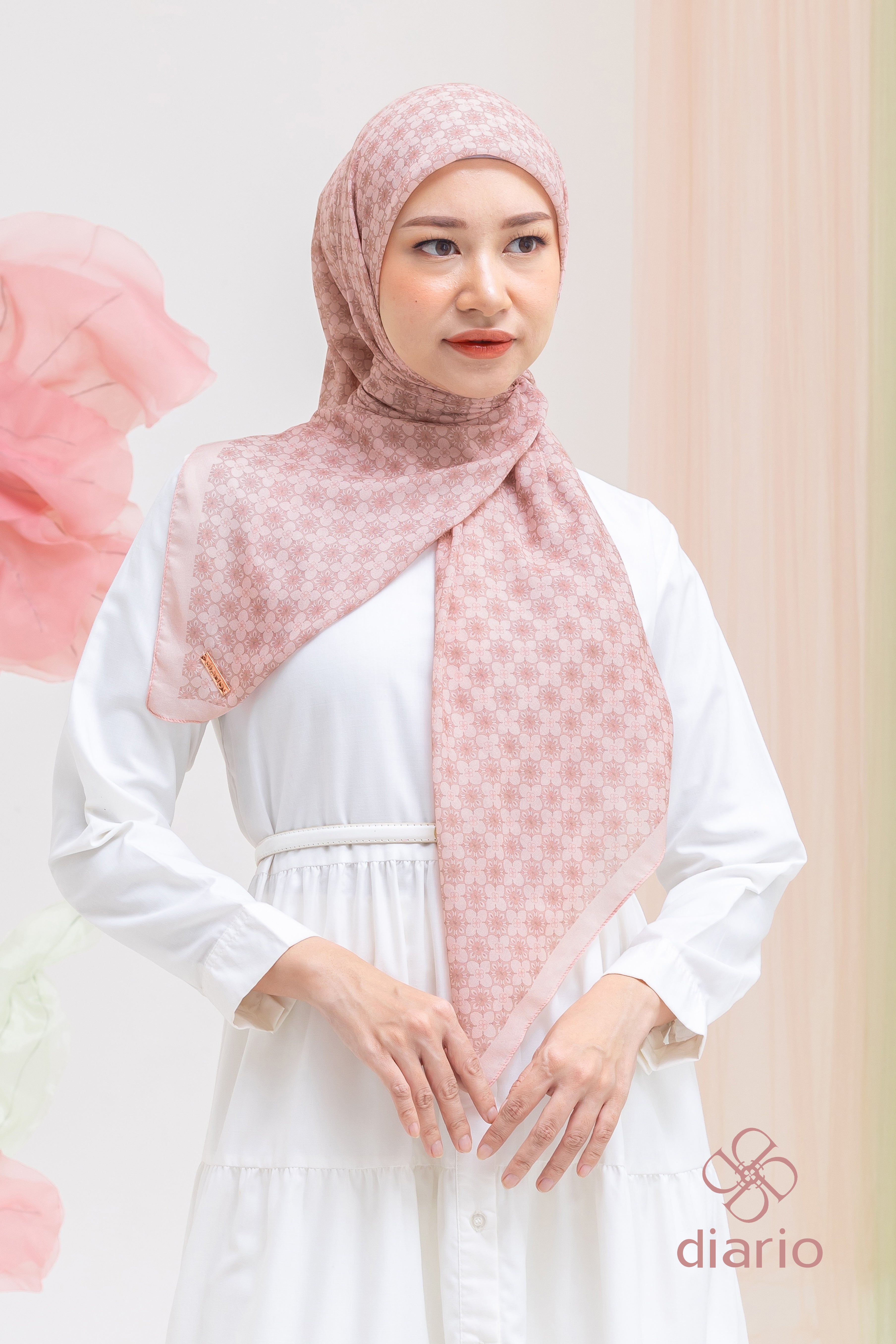 Diario - Ultrafine Lily Scarf Kerudung Segi Empat