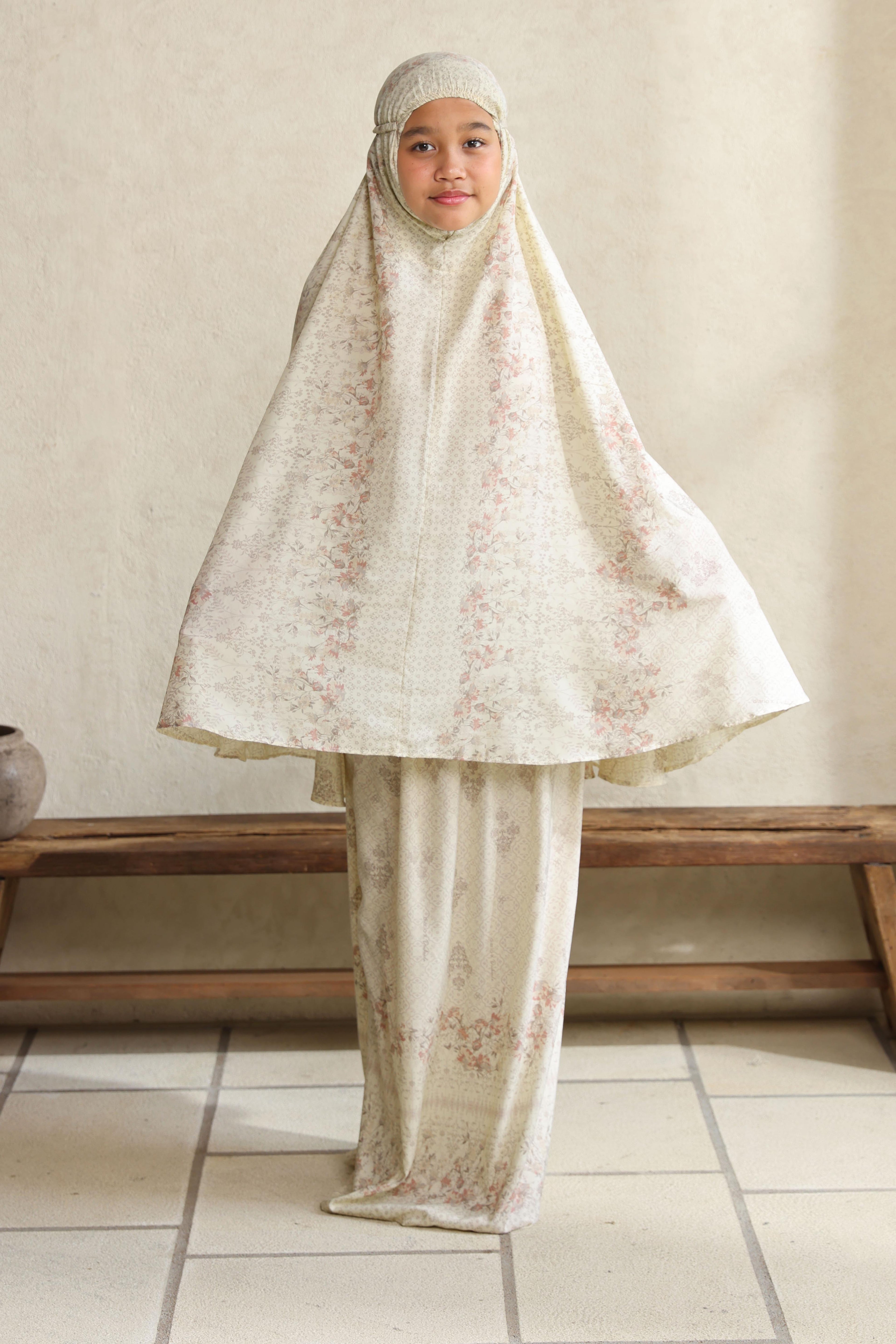 Diario x Dwihanda - Mukena Serenity Kids Free Sejadah Travel