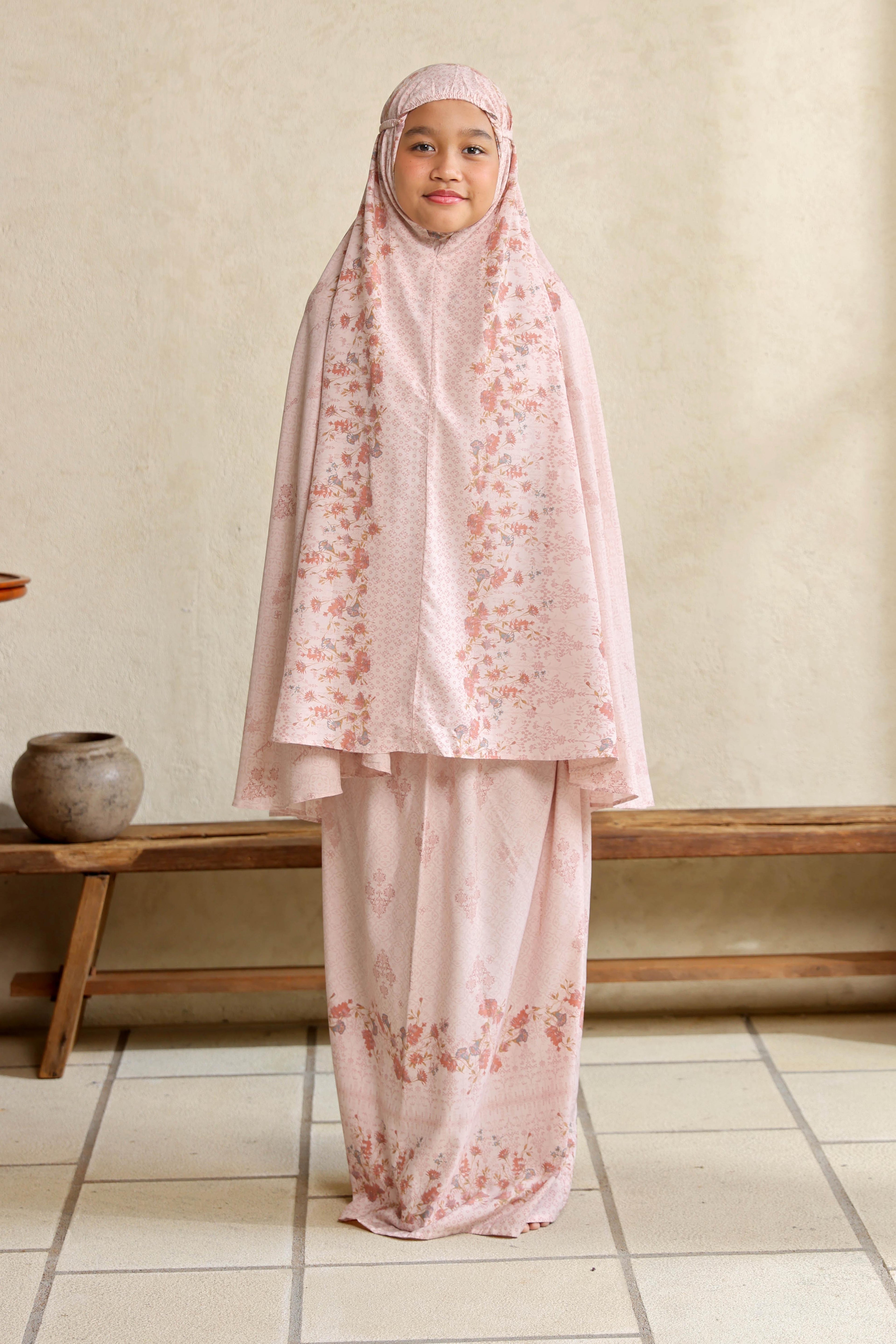 Diario x Dwihanda - Mukena Serenity Kids Free Sejadah Travel