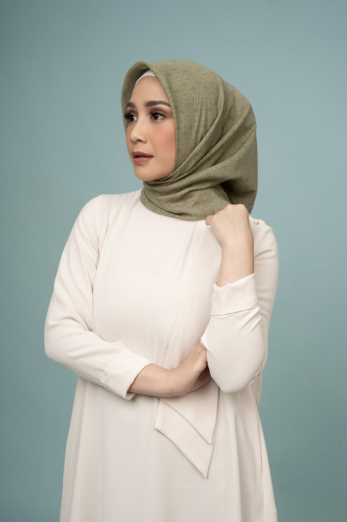 Diario x Nagita Slavina - Ultrafine Plain Scarf Kerudung Segi Empat