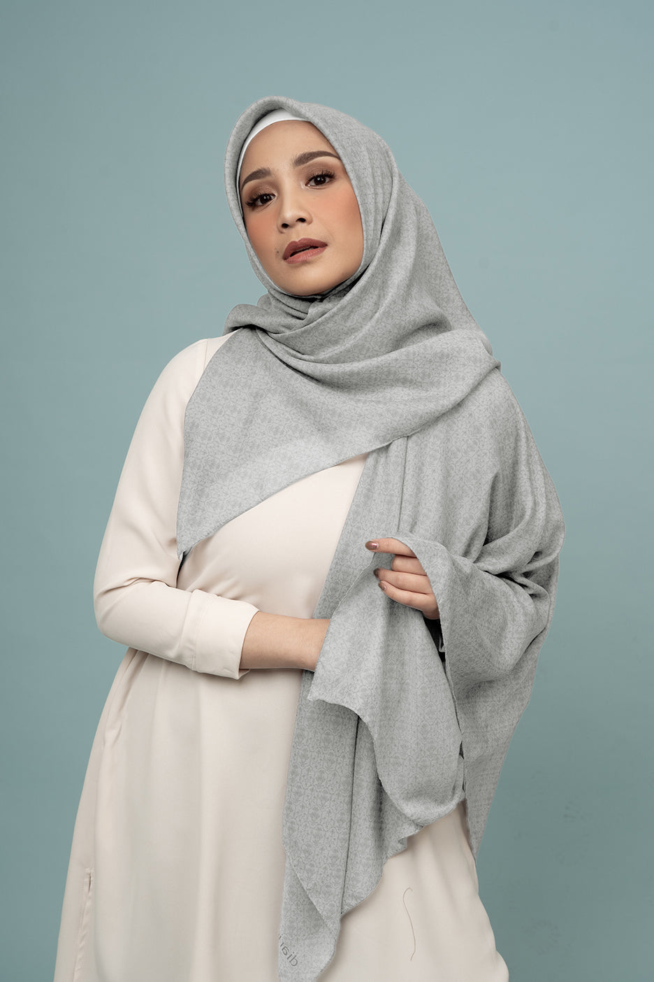Diario x Nagita Slavina - Ultrafine Plain Scarf Kerudung Segi Empat