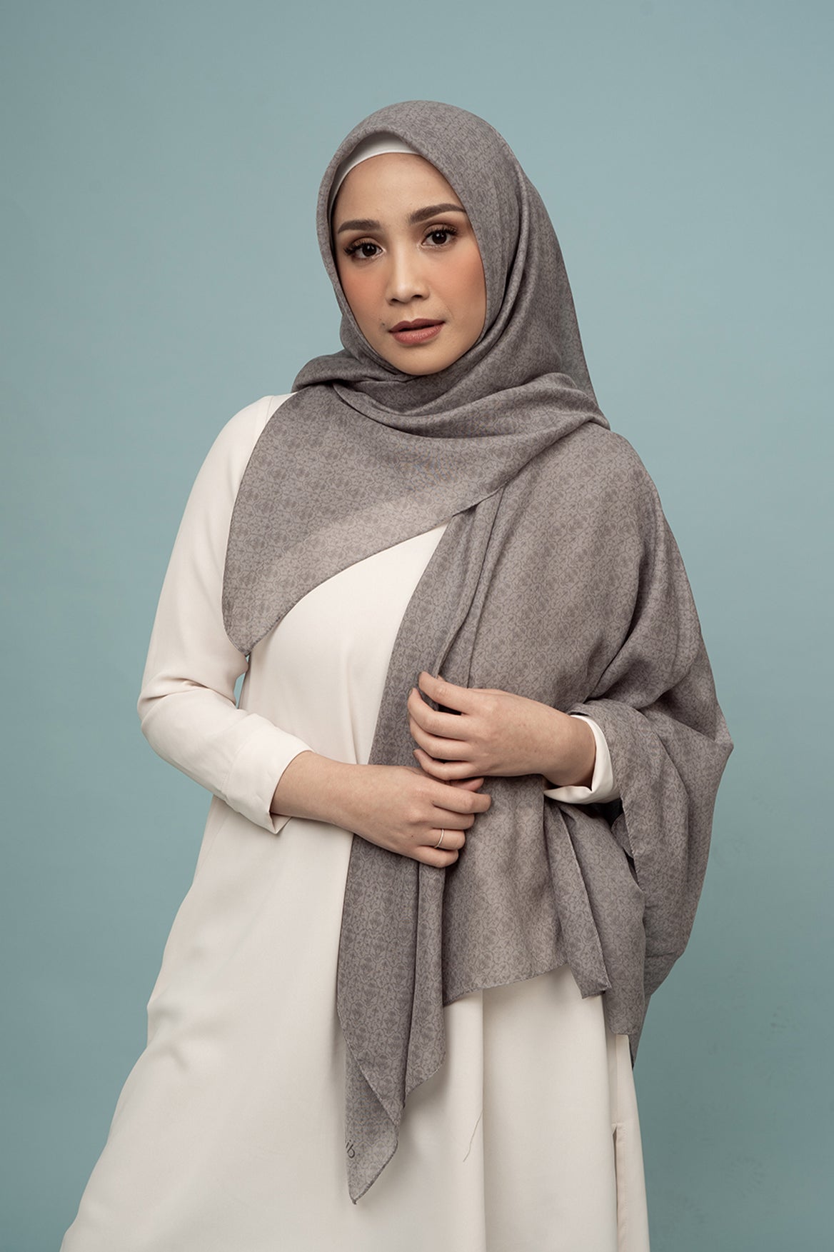 Diario x Nagita Slavina - Ultrafine Plain Scarf Kerudung Segi Empat
