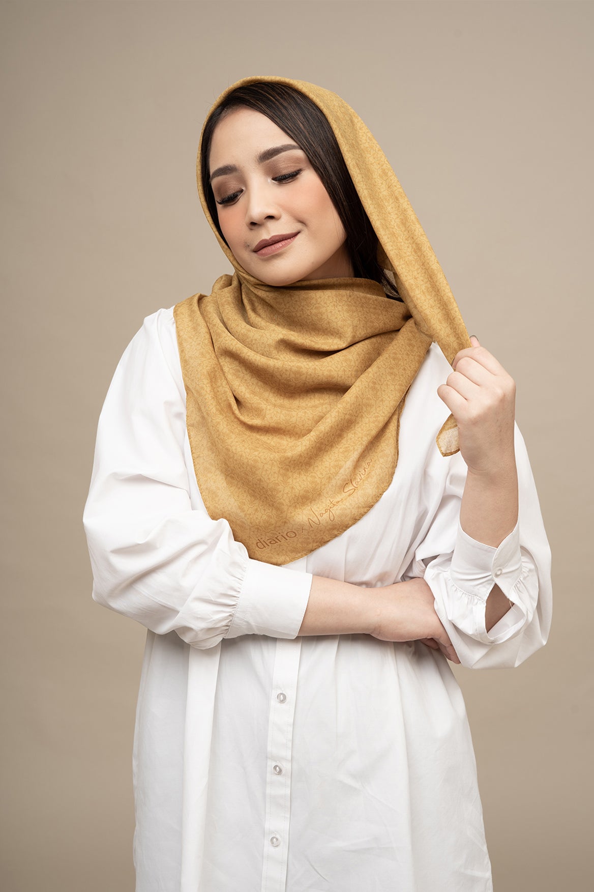 Diario x Nagita Slavina - Ultrafine Plain Scarf Kerudung Segi Empat
