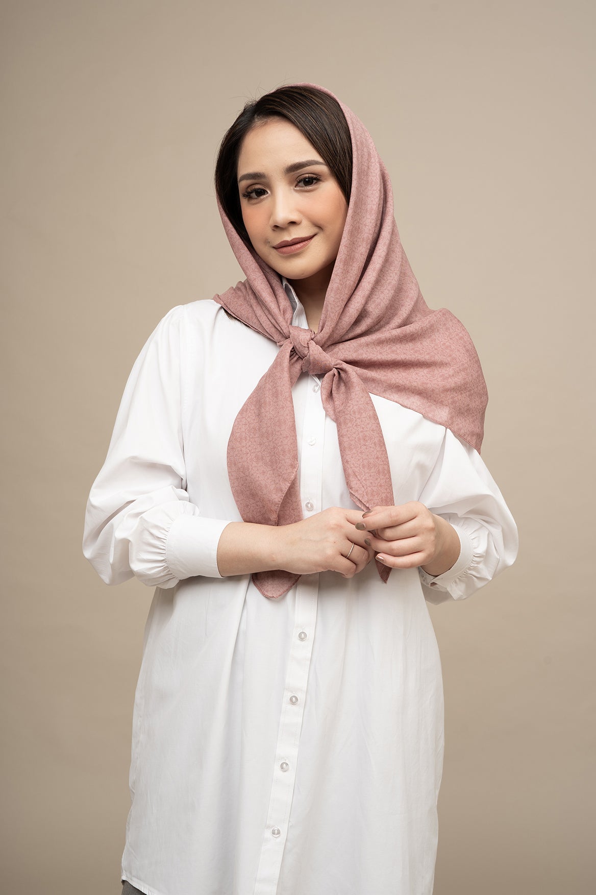 Diario x Nagita Slavina - Ultrafine Plain Scarf Kerudung Segi Empat