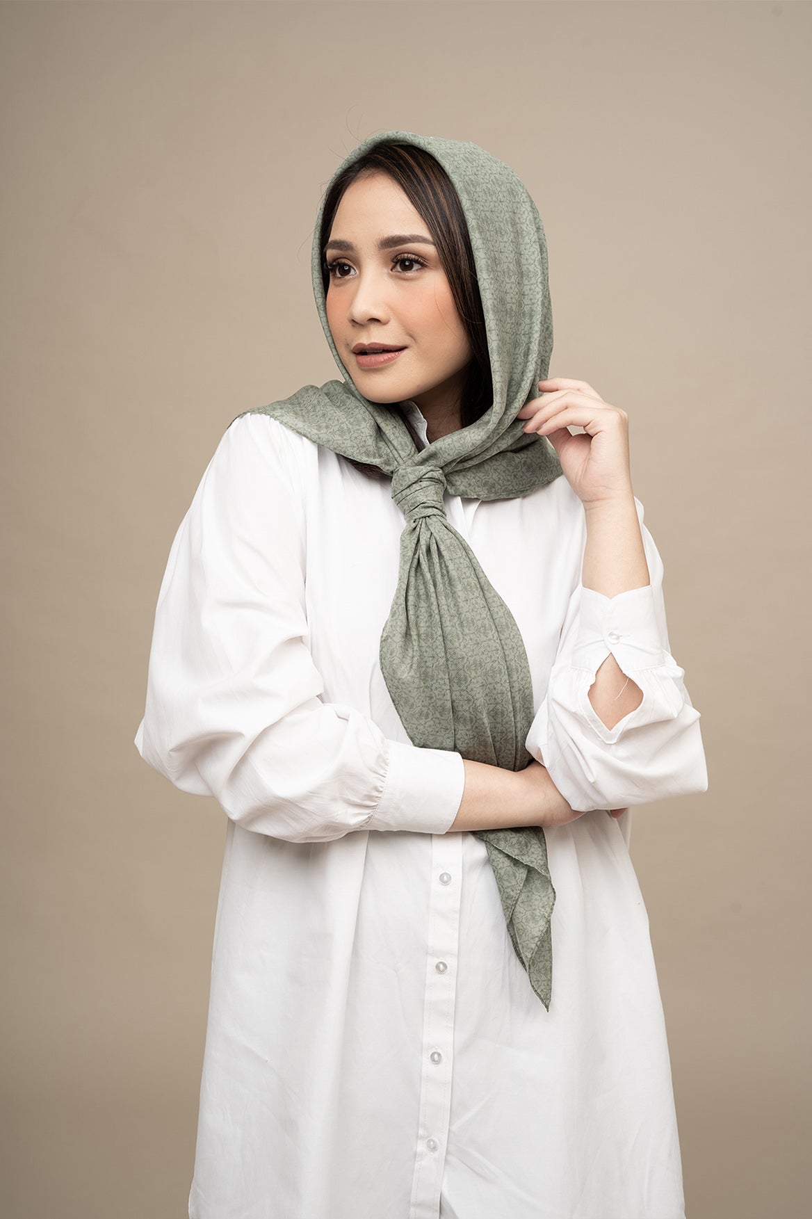 Diario x Nagita Slavina - Ultrafine Plain Scarf Kerudung Segi Empat