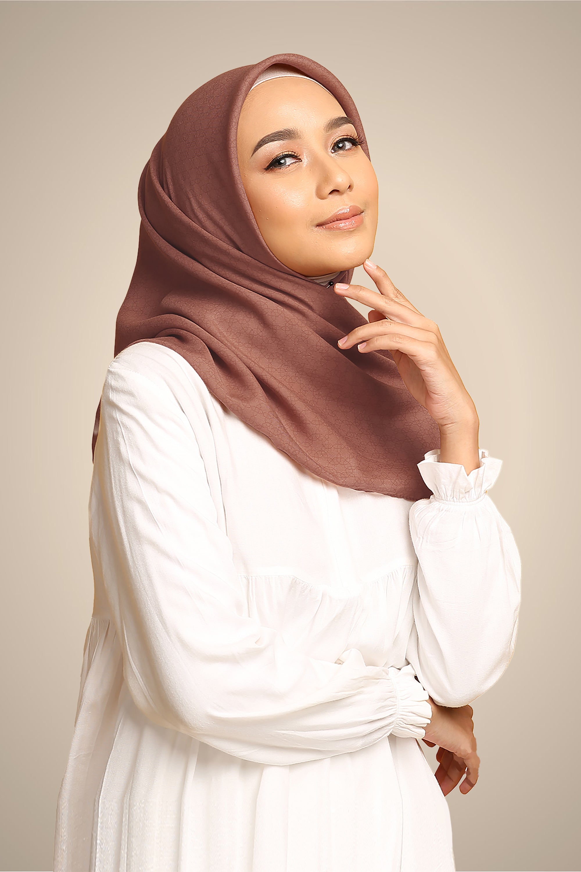Diario x Nagita Slavina - Ultrafine Travel Series Plain Scarf Kerudung Segi Empat