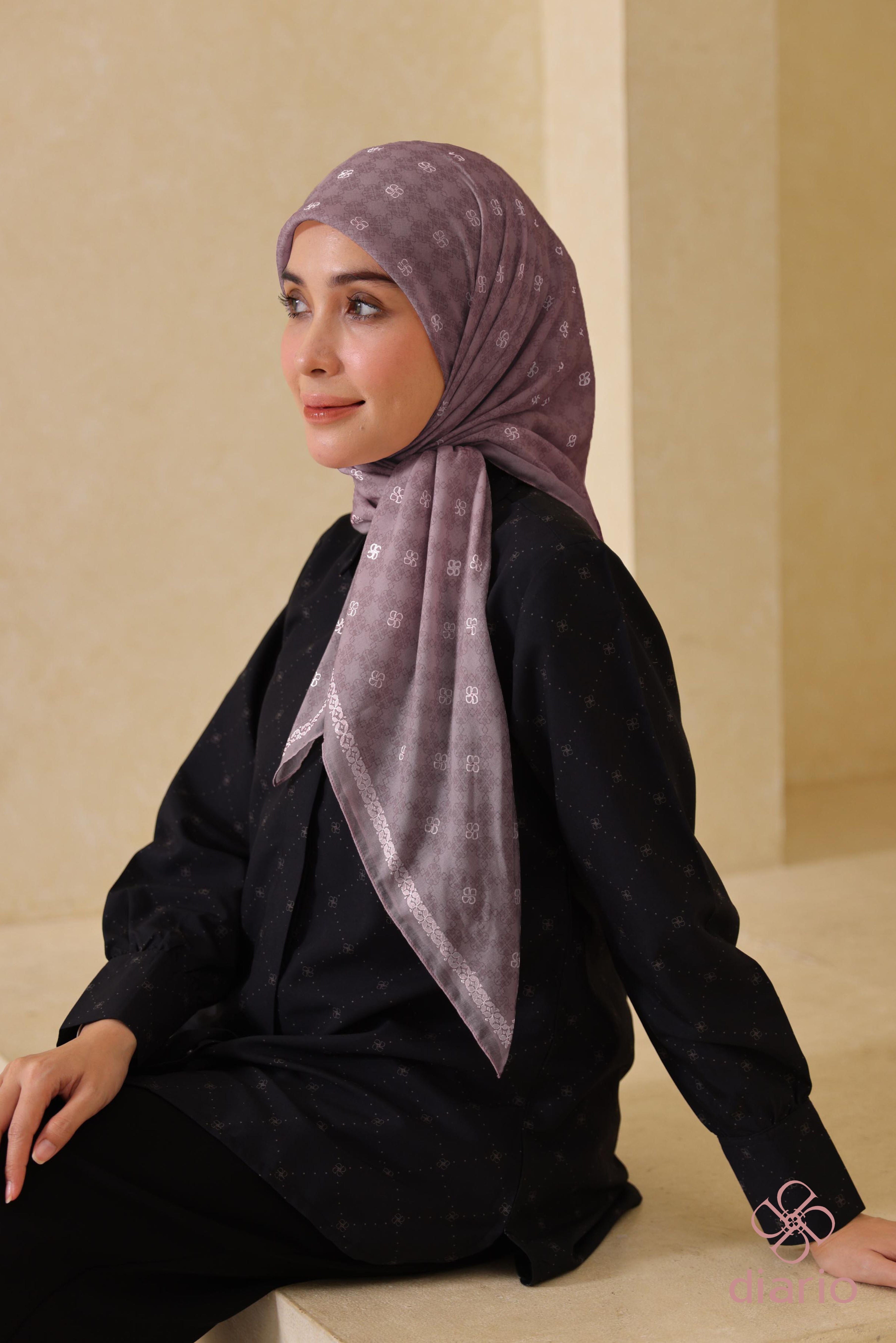 Diario - Ultrafine Najwa Scarf Kerudung Segi Empat